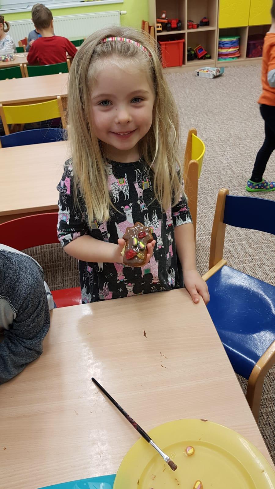 Zdobení perníčků a slepování lineckého - 16