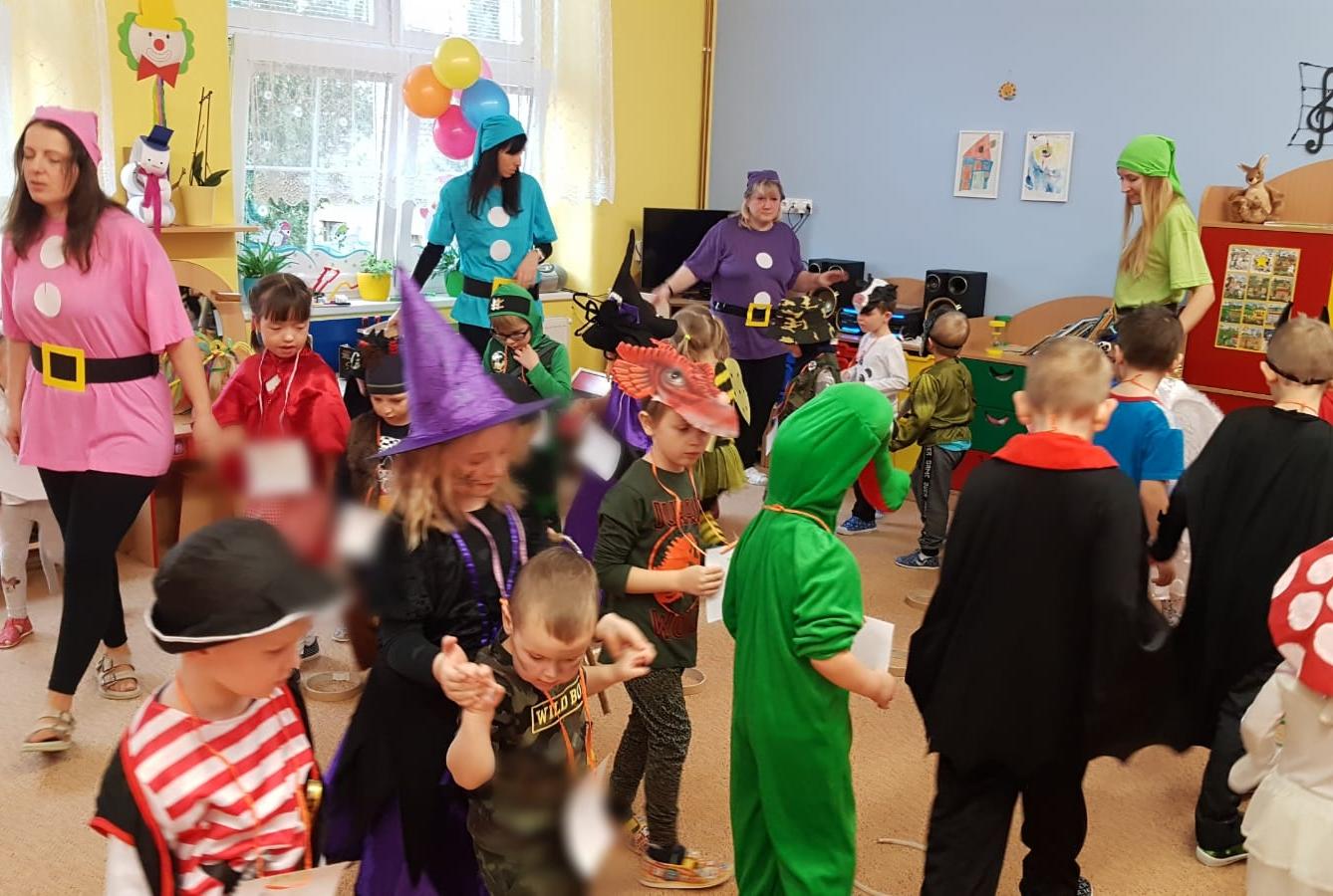 KARNEVALOVÉ DOPOLEDNE v MŠ - 2