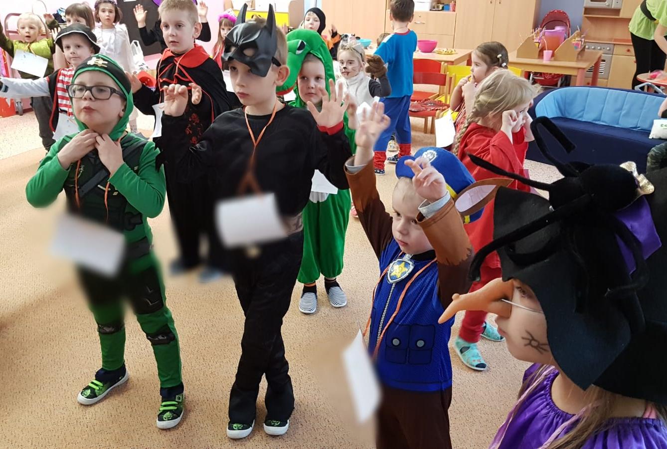 KARNEVALOVÉ DOPOLEDNE v MŠ - 11