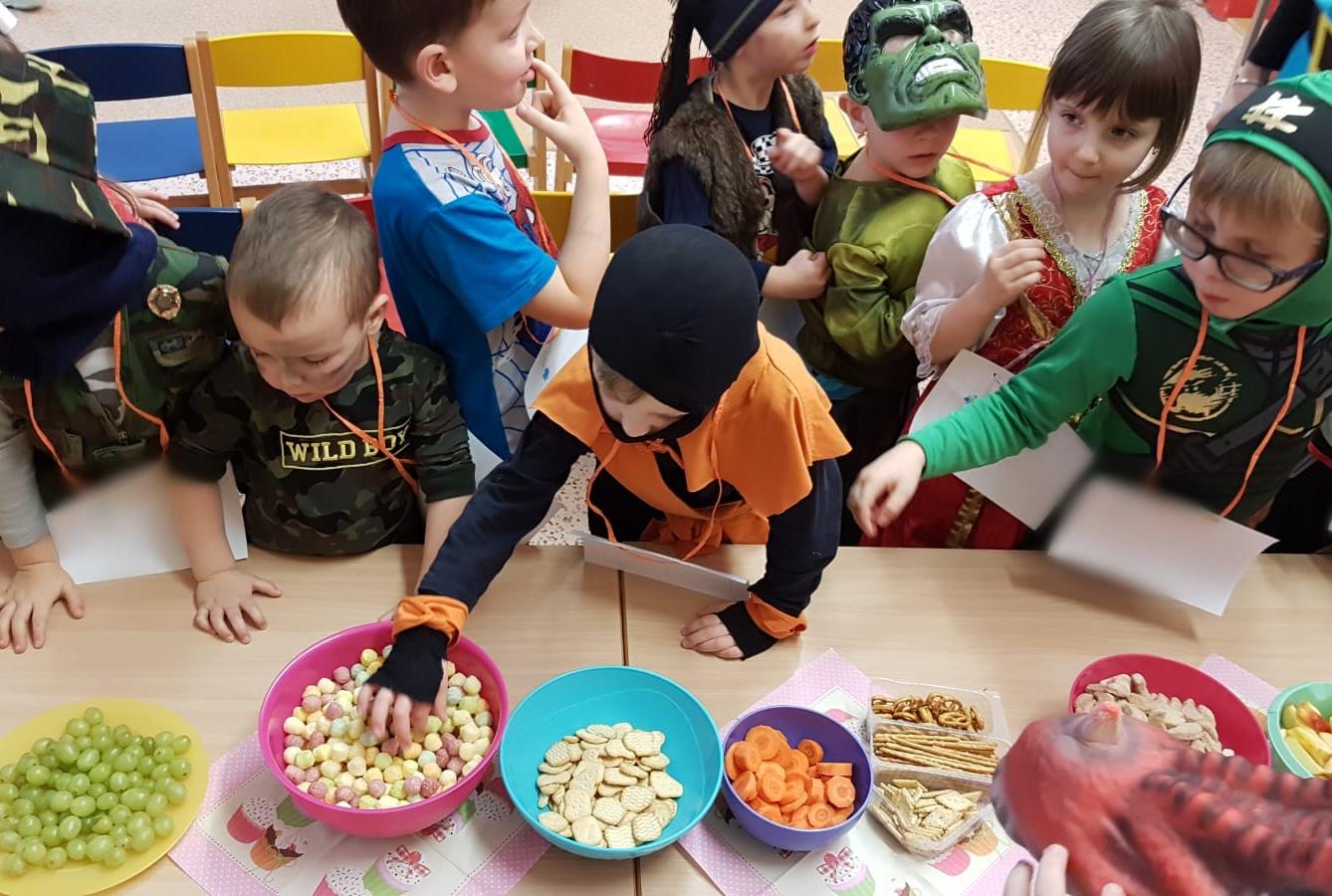 KARNEVALOVÉ DOPOLEDNE v MŠ - 21