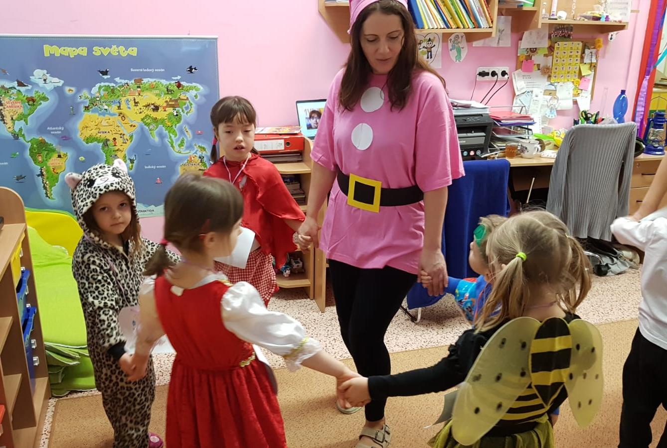 KARNEVALOVÉ DOPOLEDNE v MŠ - 48