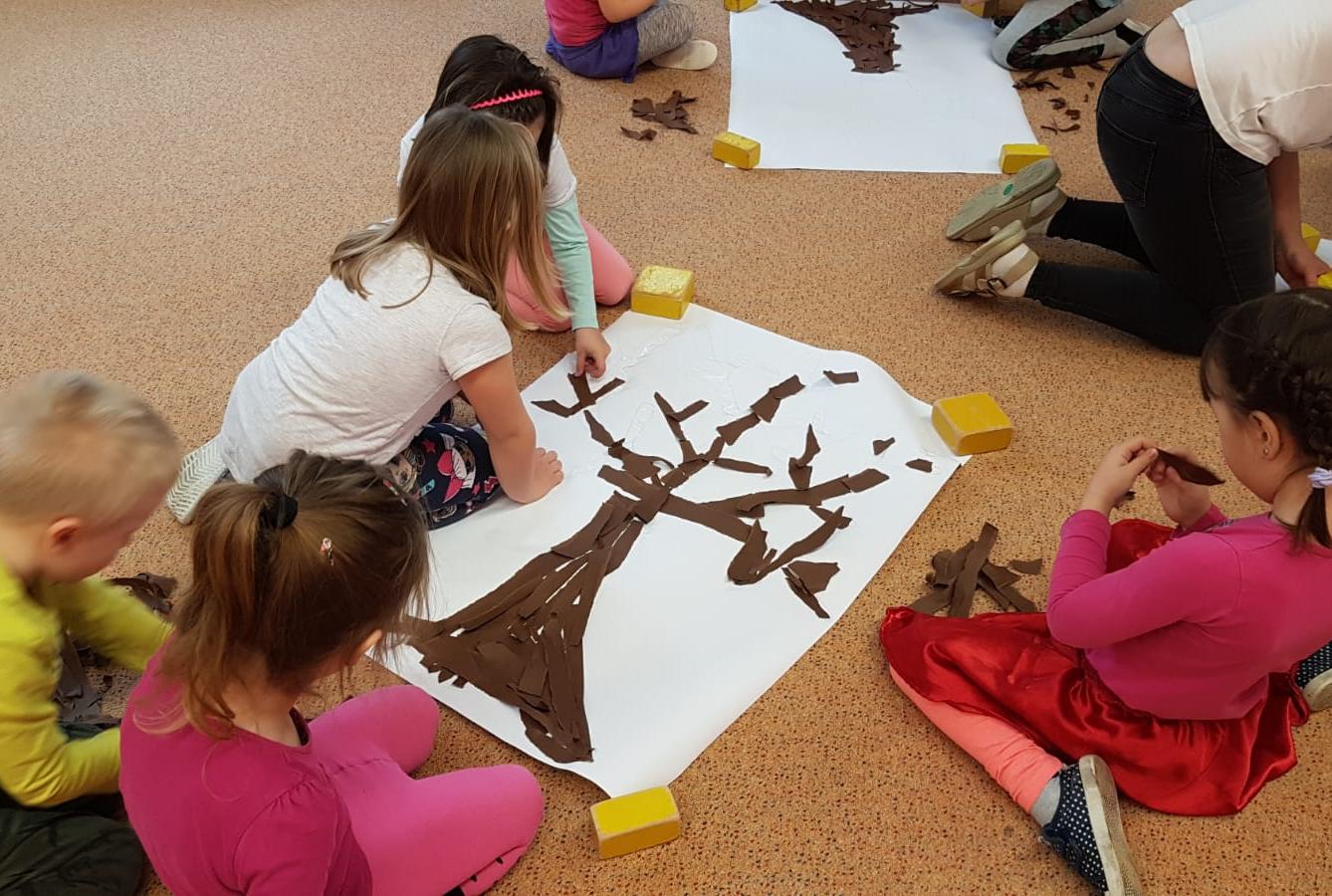 Vzpomínáme na školku: "Rozkvetlé jaro u Klokánků" - 9