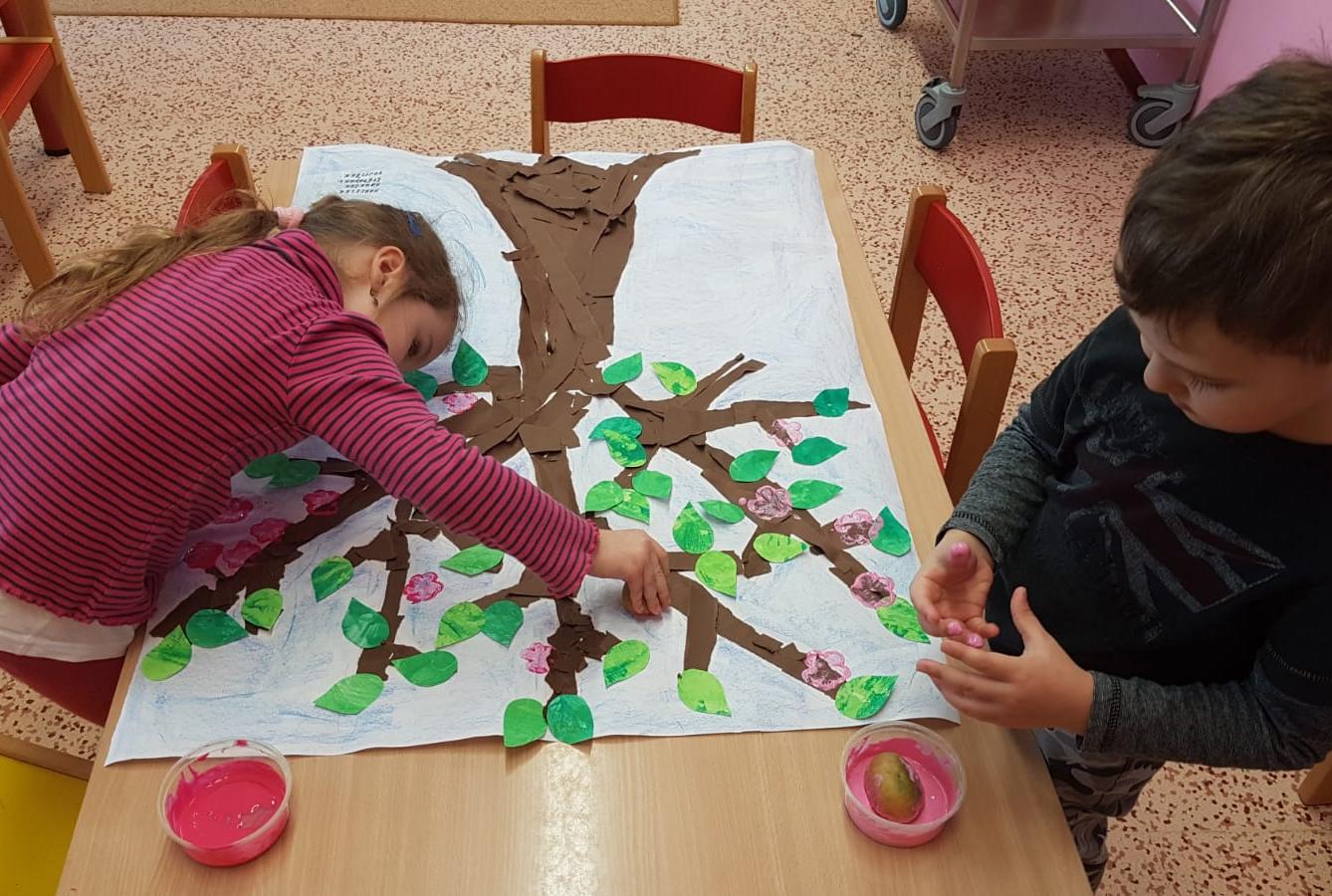 Vzpomínáme na školku: "Rozkvetlé jaro u Klokánků" - 39