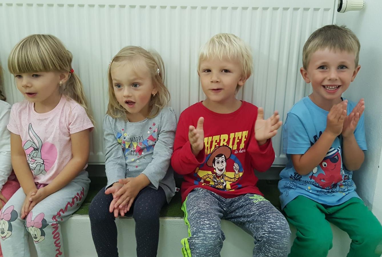 Broučci: "pracujeme a cvičíme" :-) - 18