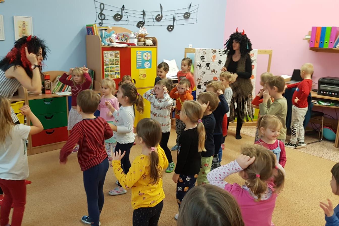 divadýlko "Čertík Lumpík"