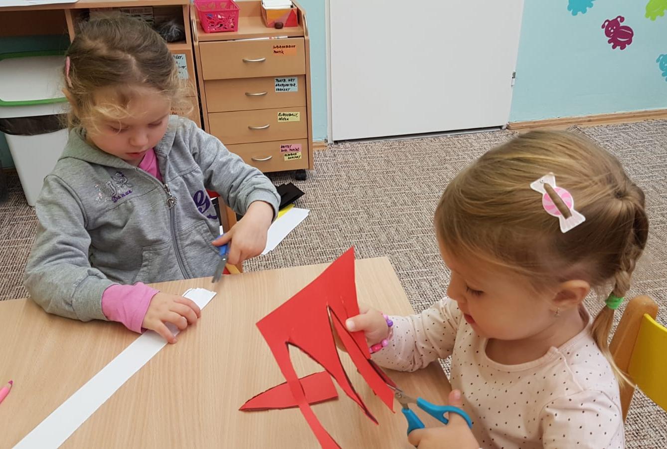 Broučci: "čertoviny", vycházka k Betlému, výroba sněhuláčka - 6