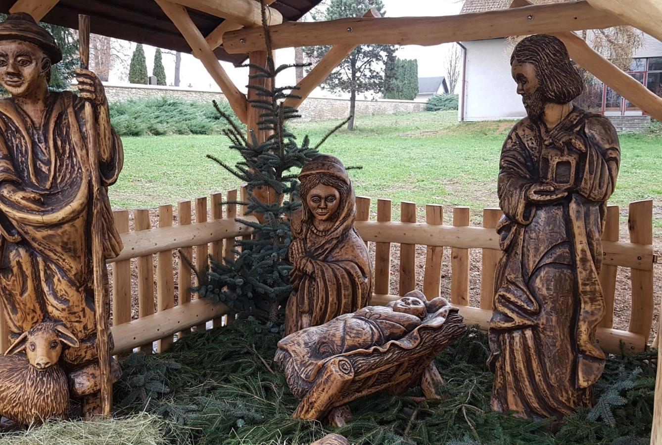 Broučci: "čertoviny", vycházka k Betlému, výroba sněhuláčka - 7