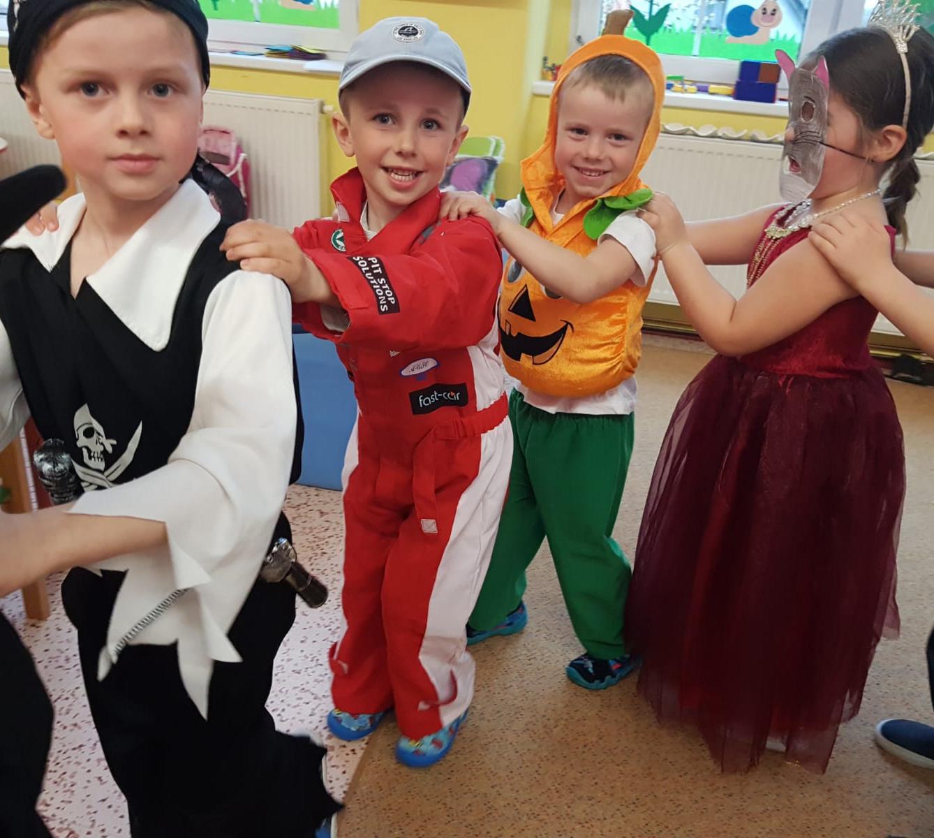 Karnevalové dopoledne v MŠ :-) - 5