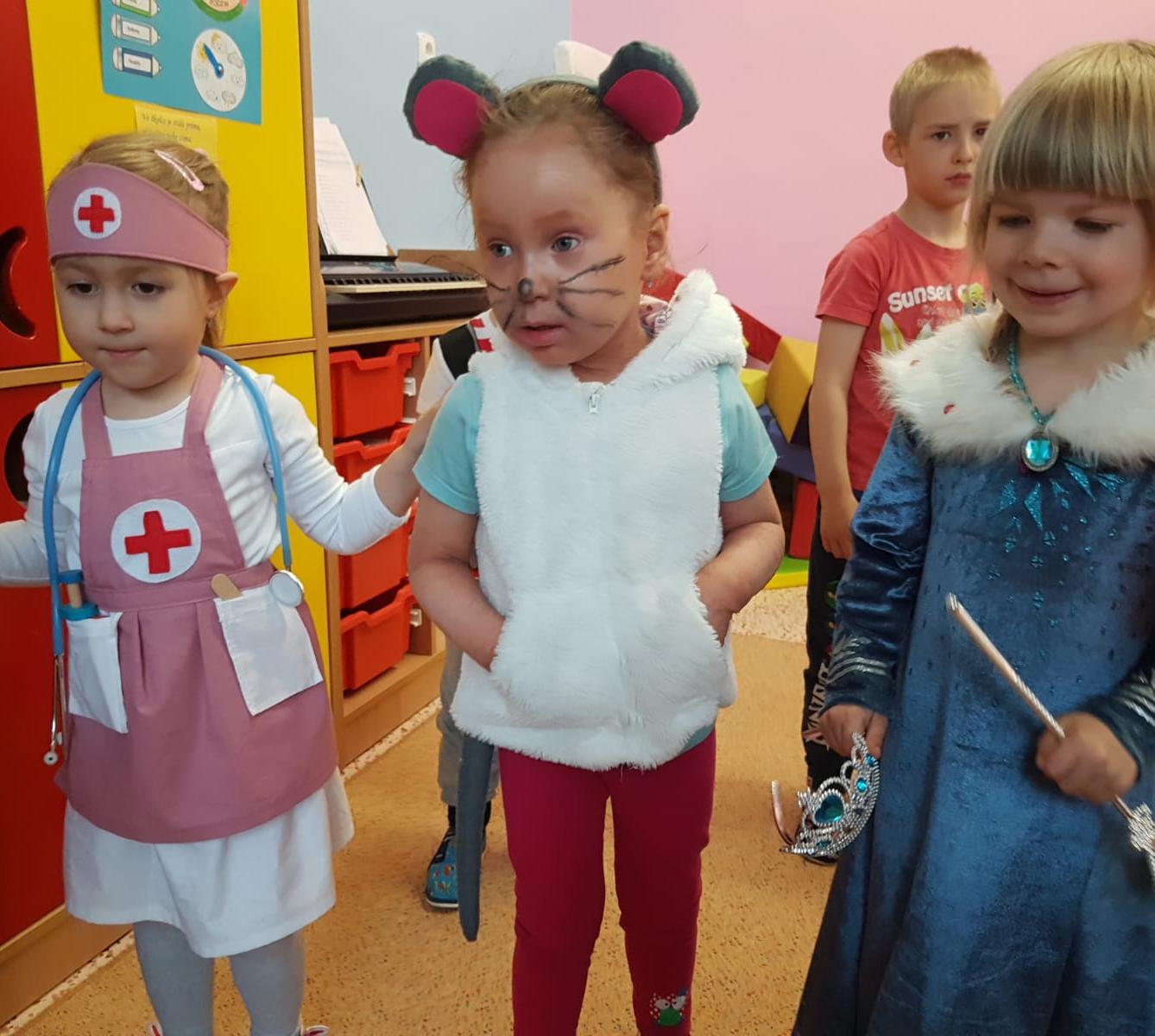 Karnevalové dopoledne v MŠ :-) - 8