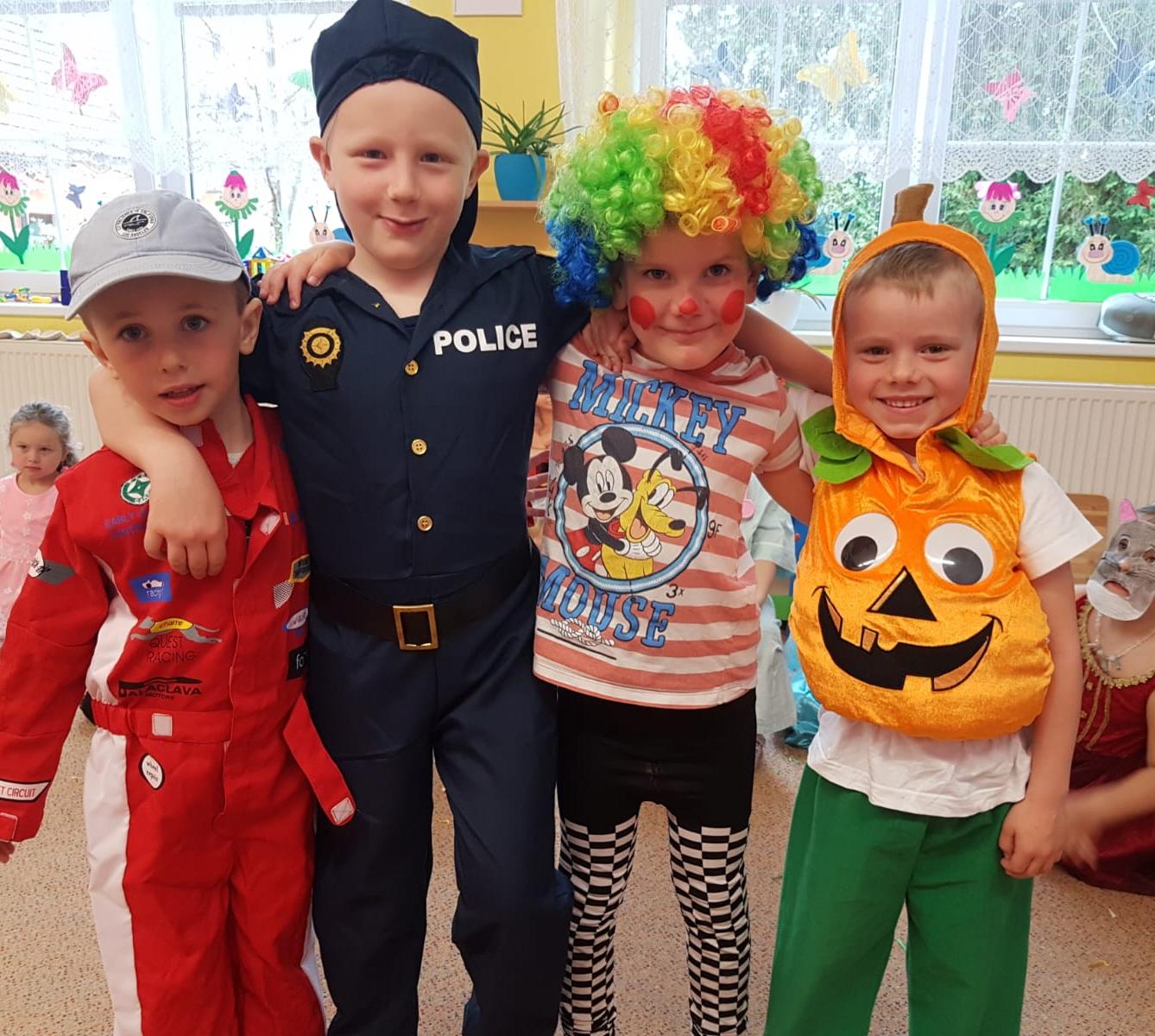 Karnevalové dopoledne v MŠ :-) - 11