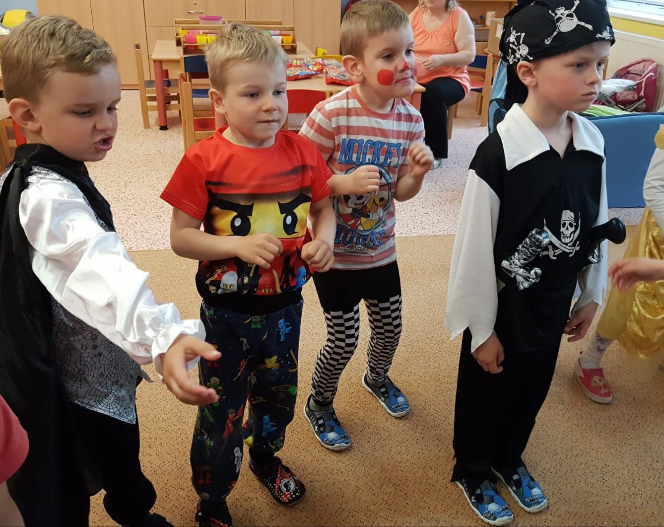 Karnevalové dopoledne v MŠ :-) - 16