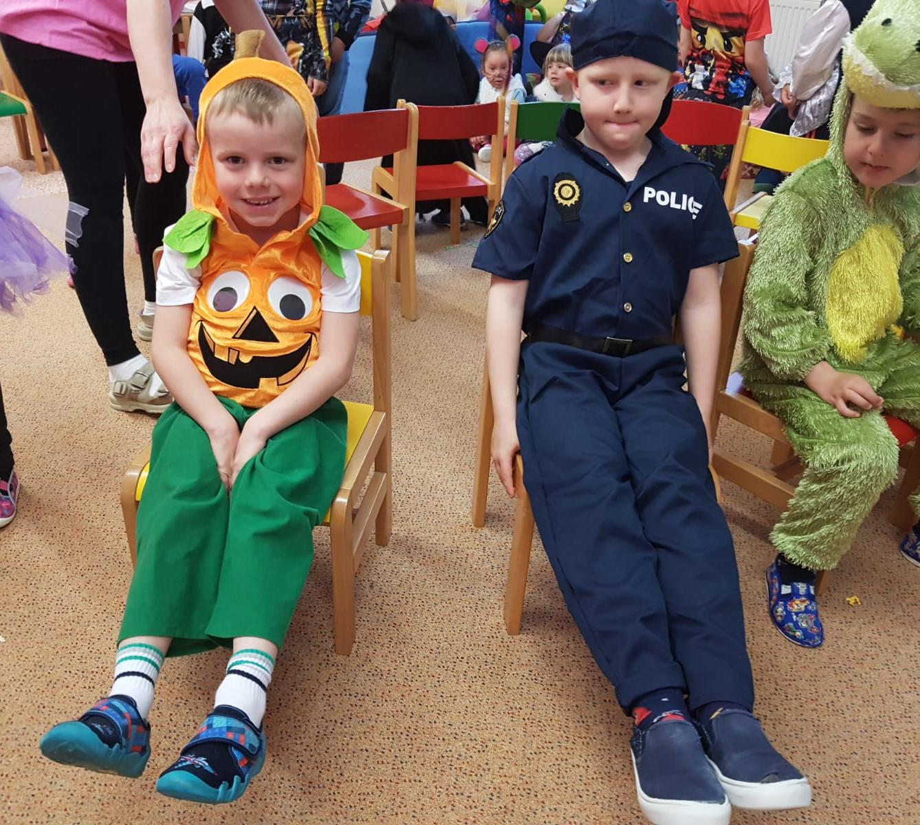 Karnevalové dopoledne v MŠ :-) - 28