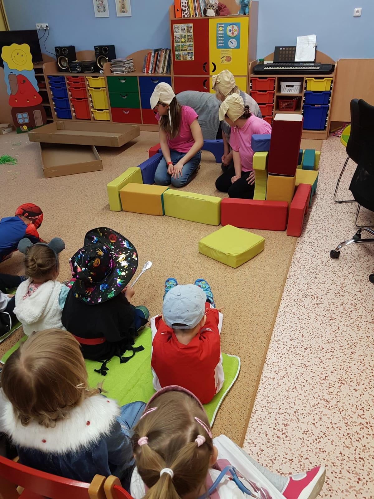 Karnevalové dopoledne v MŠ :-) - 34