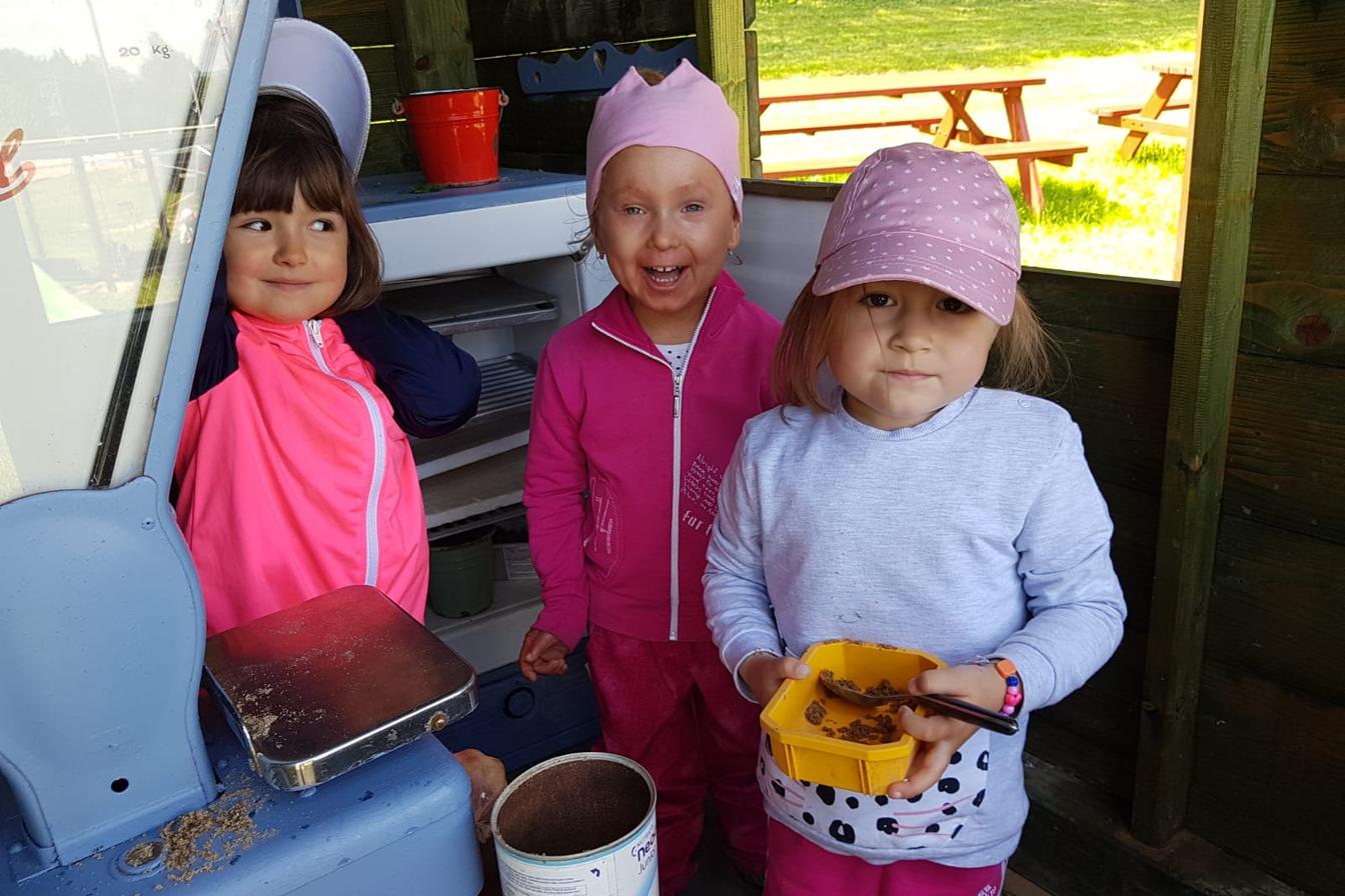 Sláva, nazdar výletu:-) (Babiččin statek - Líšnice) I. část