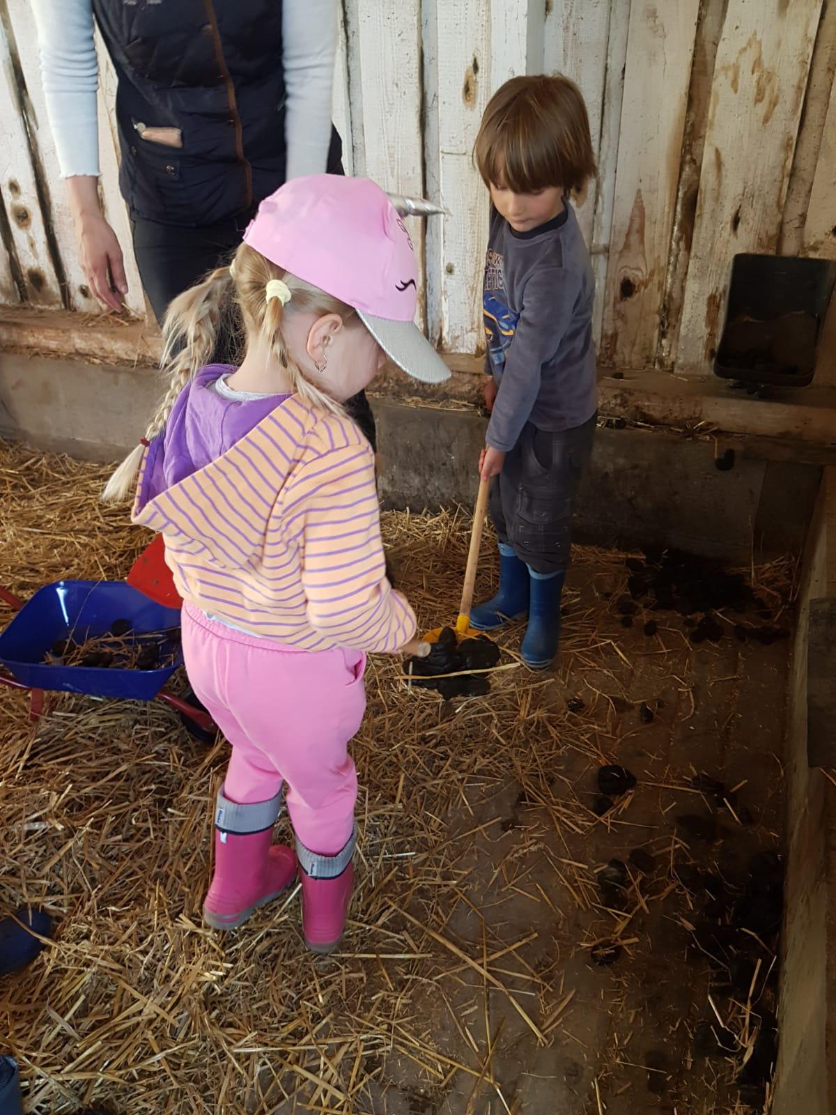 Sláva, nazdar výletu:-) (Babiččin statek - Líšnice) I. část - 31