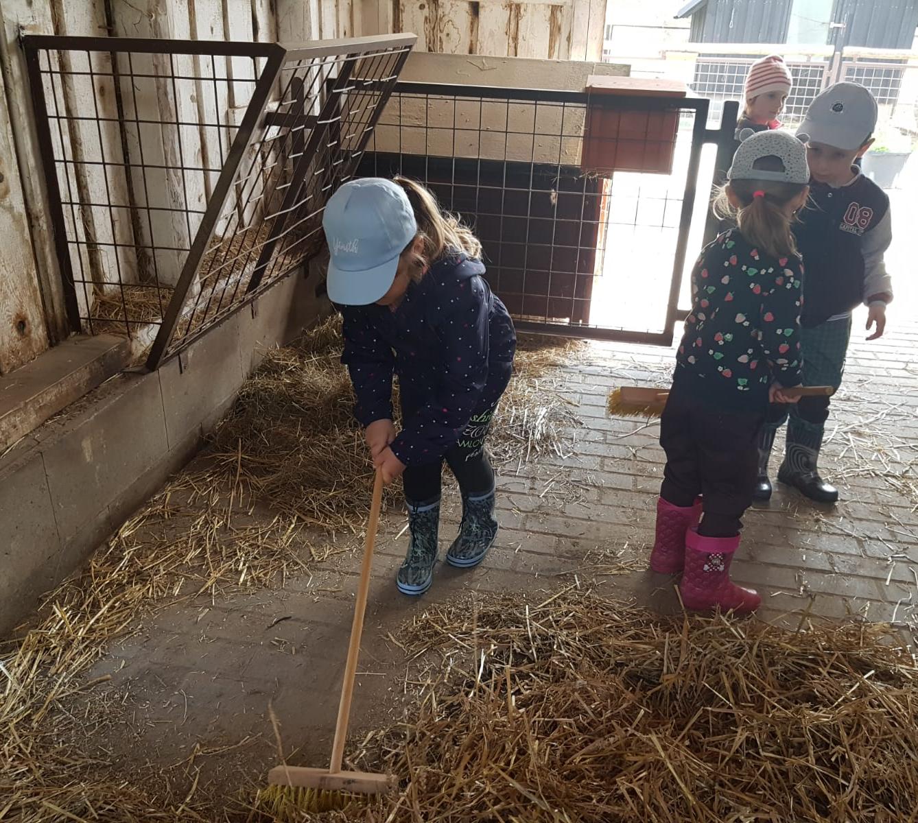 Sláva, nazdar výletu:-) (Babiččin statek - Líšnice) I. část - 44