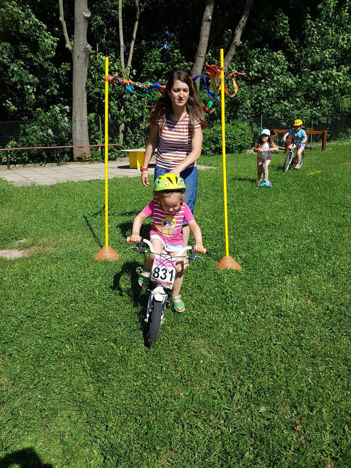 Broučci-autíčková školka, broučci+sovičky-kolojízda - 4