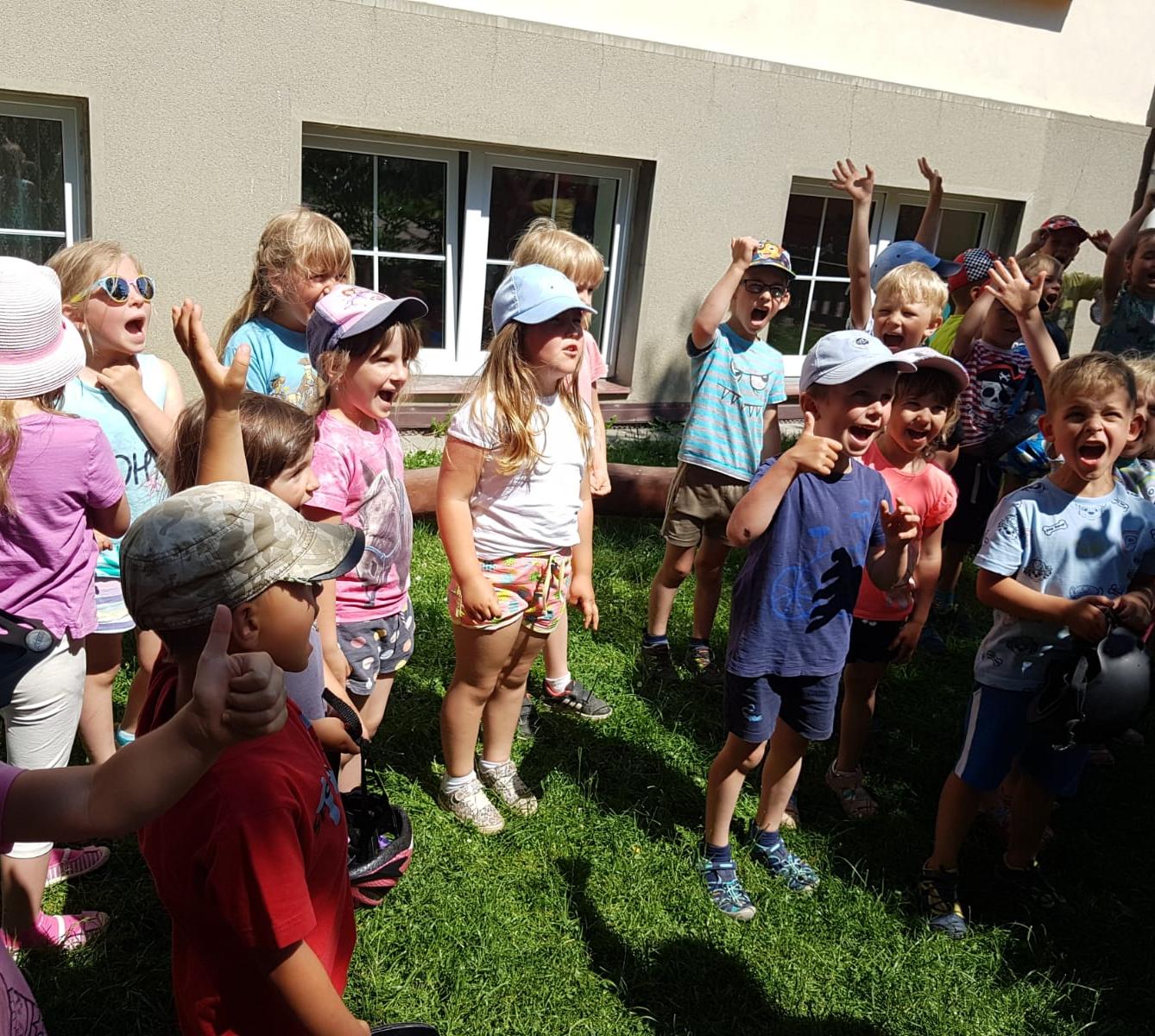 Broučci-autíčková školka, broučci+sovičky-kolojízda - 8