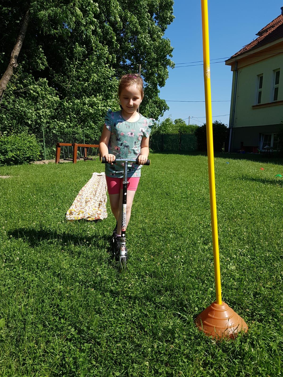 Broučci-autíčková školka, broučci+sovičky-kolojízda - 22