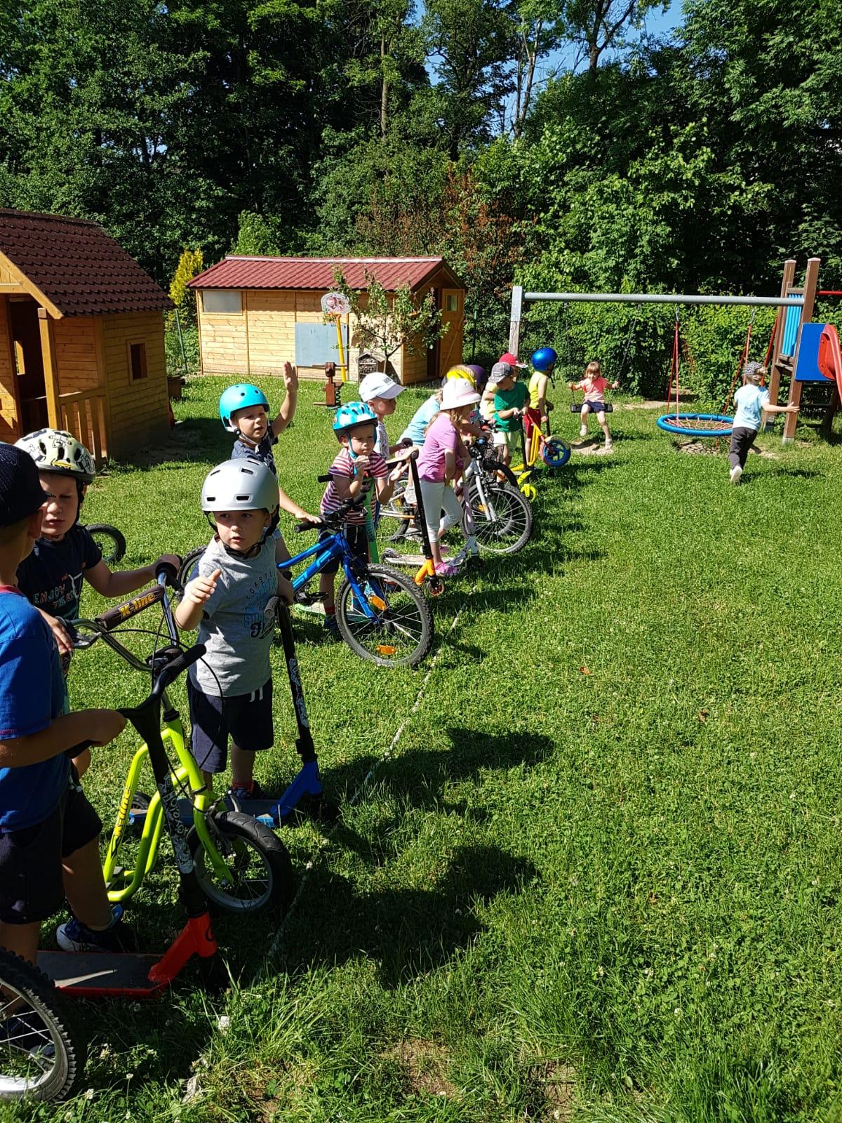 Broučci-autíčková školka, broučci+sovičky-kolojízda - 29