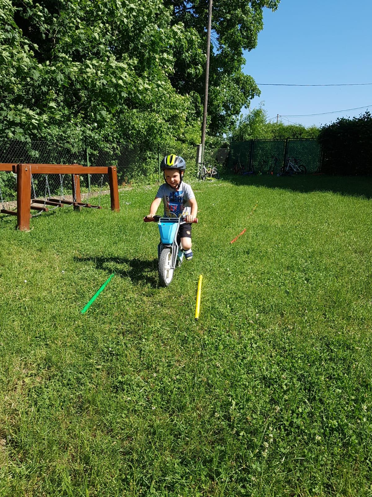 Broučci-autíčková školka, broučci+sovičky-kolojízda - 39