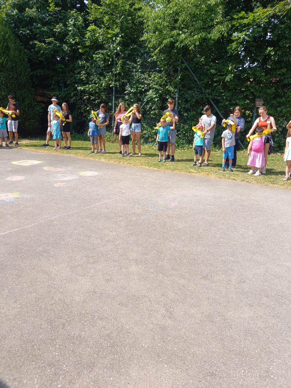 Pasování předškoláčků na prvňáčky a dopolední hry v ZŠ :-) - 39