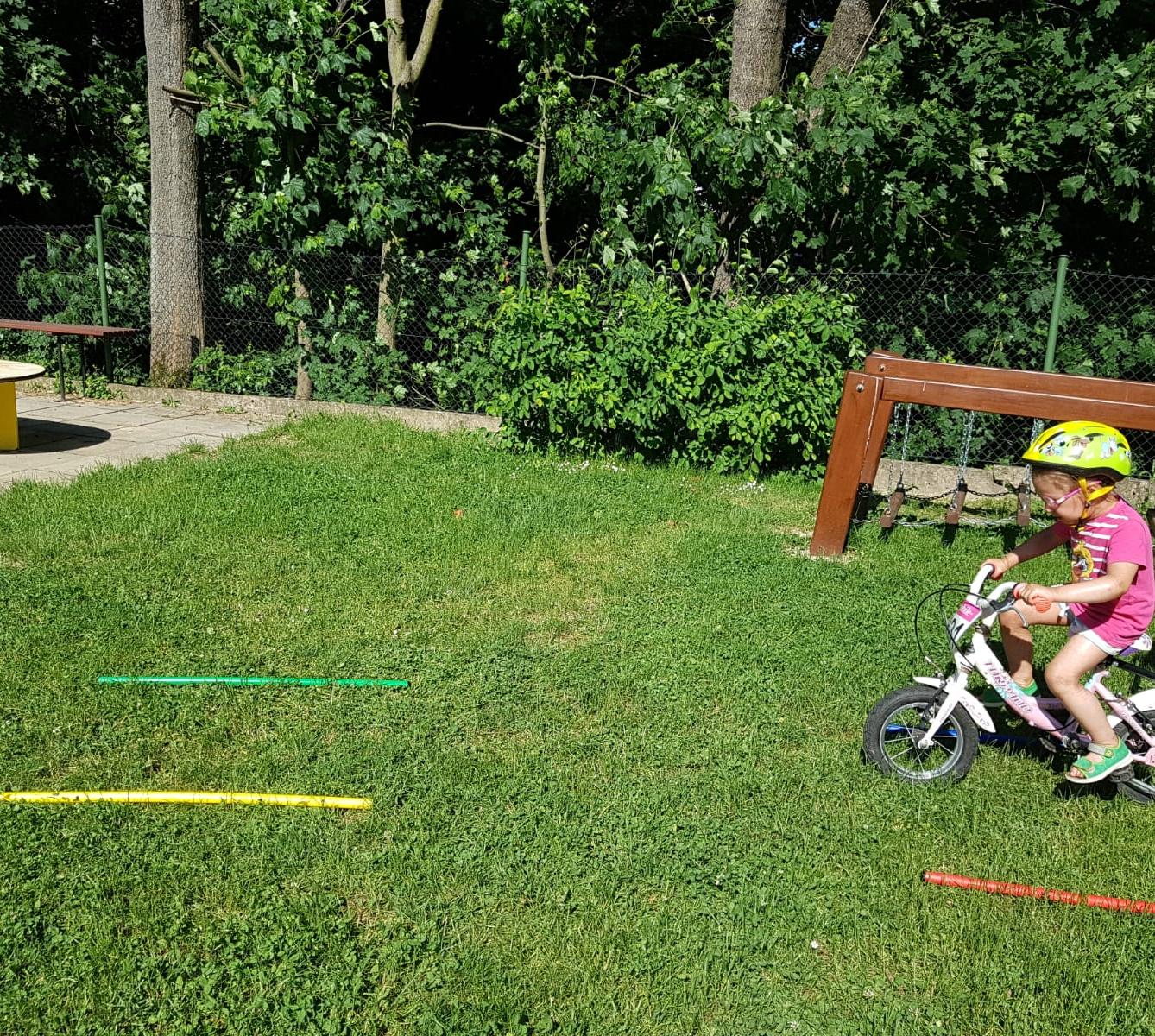 Broučci-autíčková školka, broučci+sovičky-kolojízda - 49