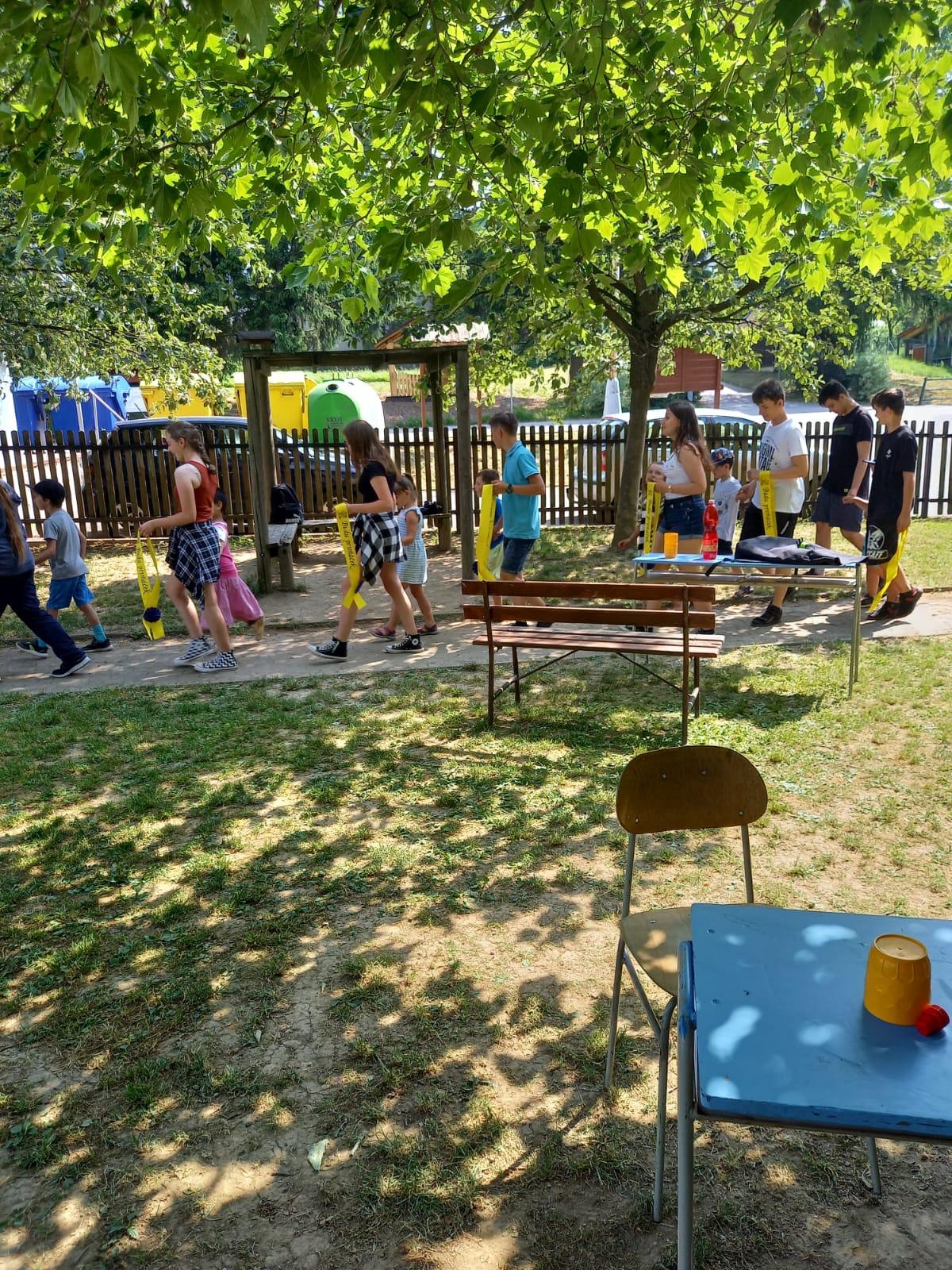 Pasování předškoláčků na prvňáčky a dopolední hry v ZŠ :-) - 44