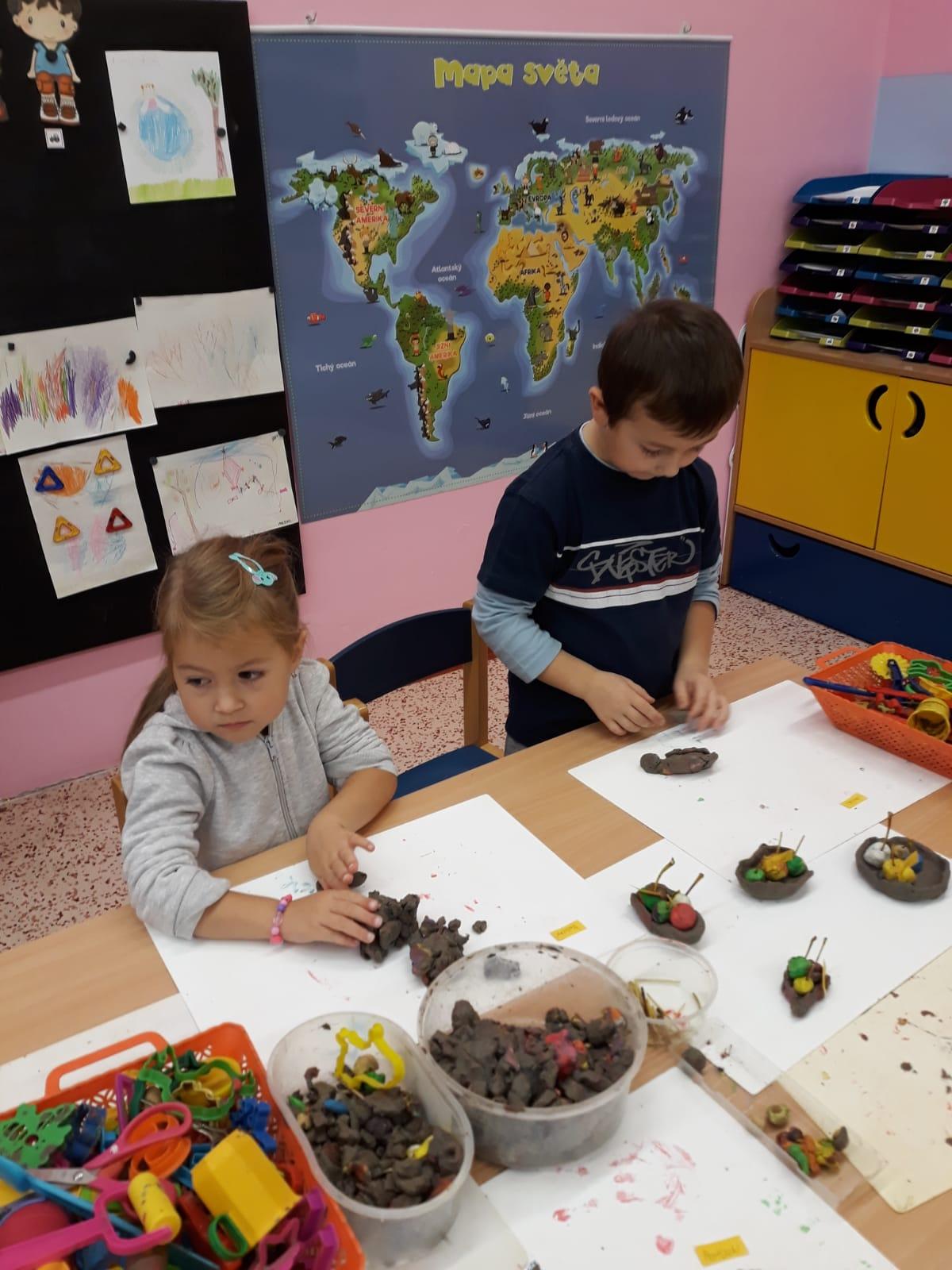 "Barevný svět kolem nás II." - podzimní dny v MŠ :-) - 10