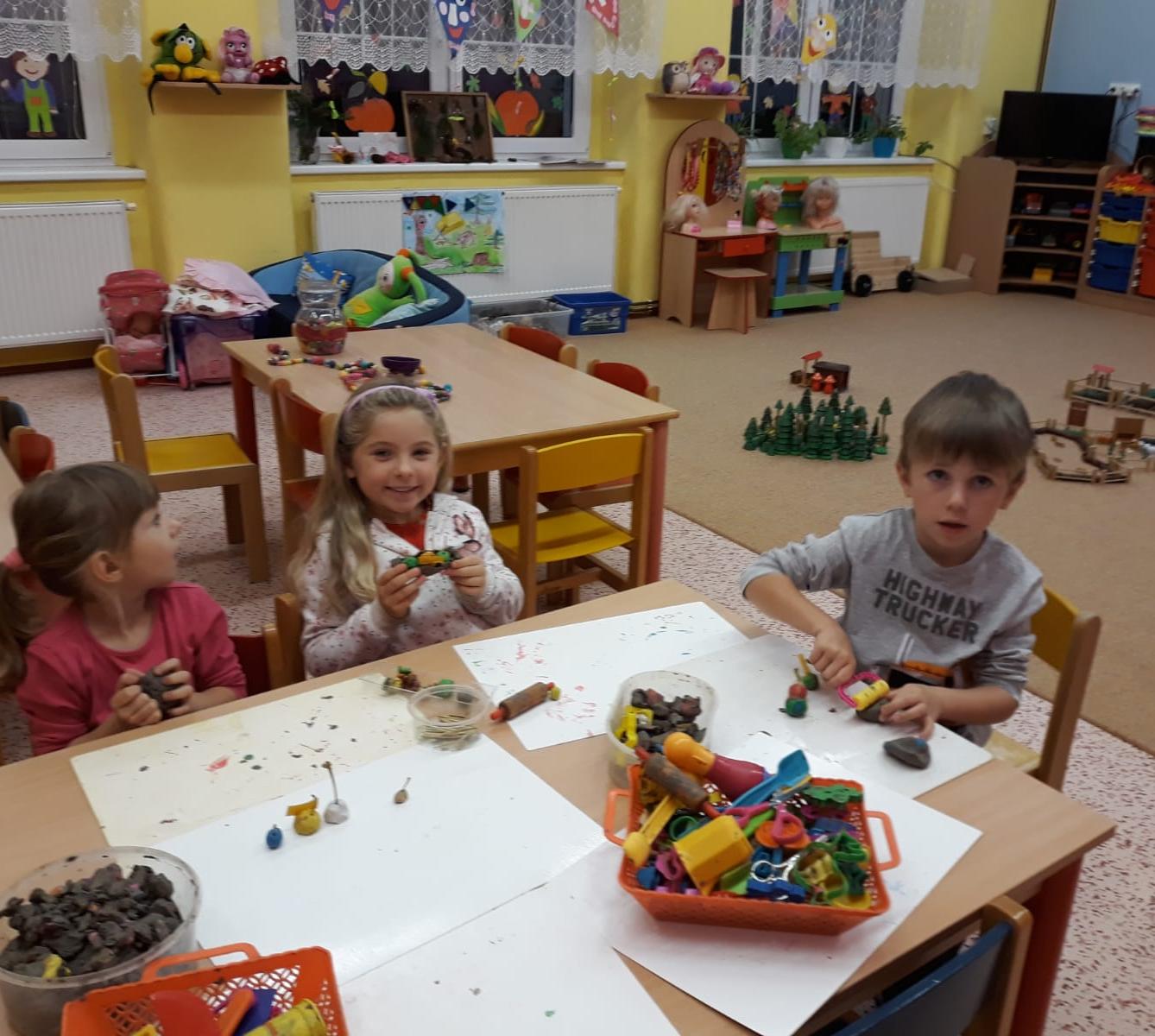 "Barevný svět kolem nás II." - podzimní dny v MŠ :-) - 15