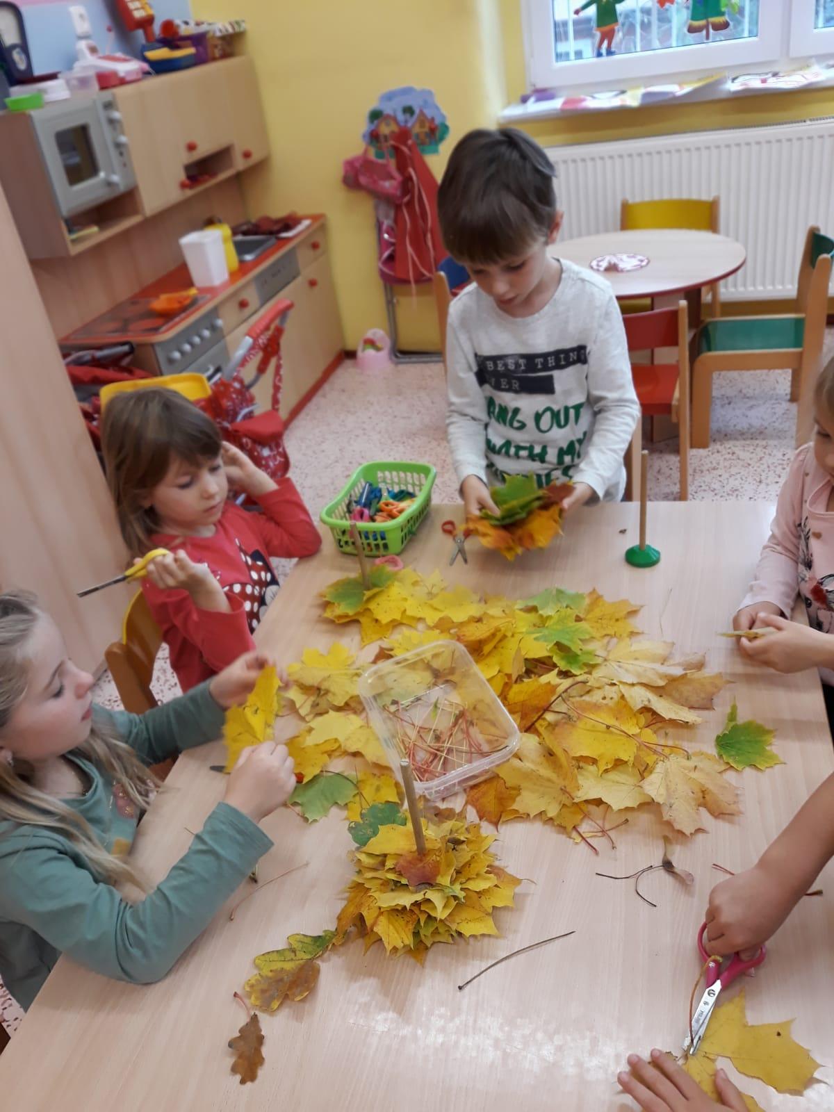 "Barevný svět kolem nás II." - podzimní dny v MŠ :-) - 25