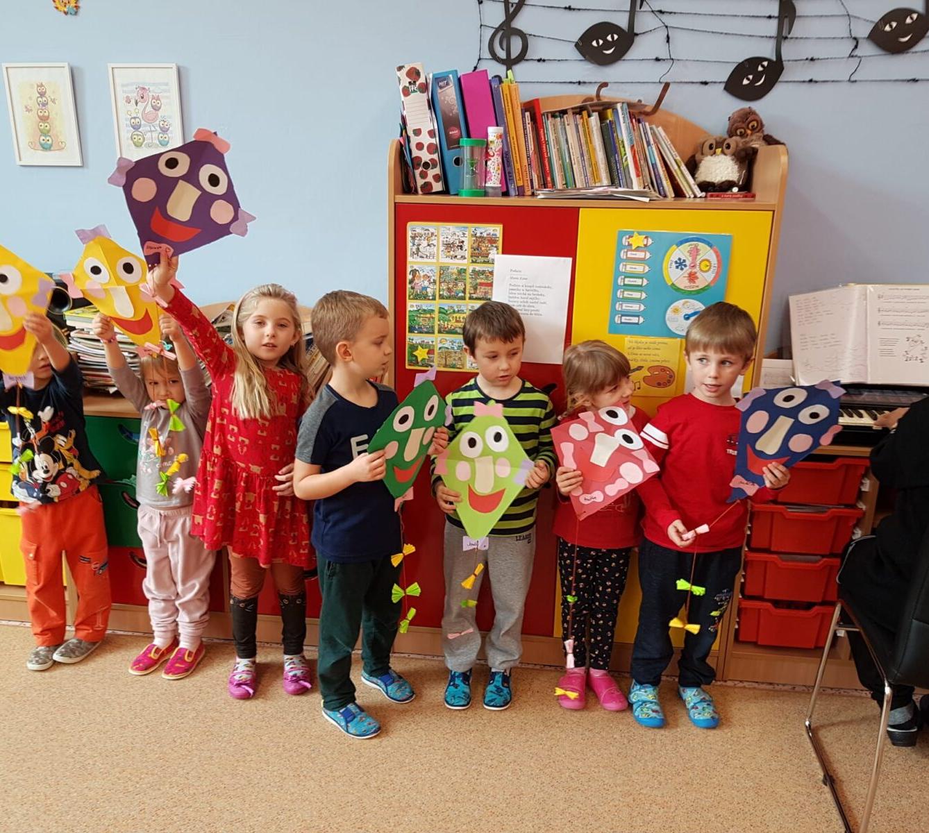 "Barevný svět kolem nás III." - podzim ve školce i na zahradě :-) - 12