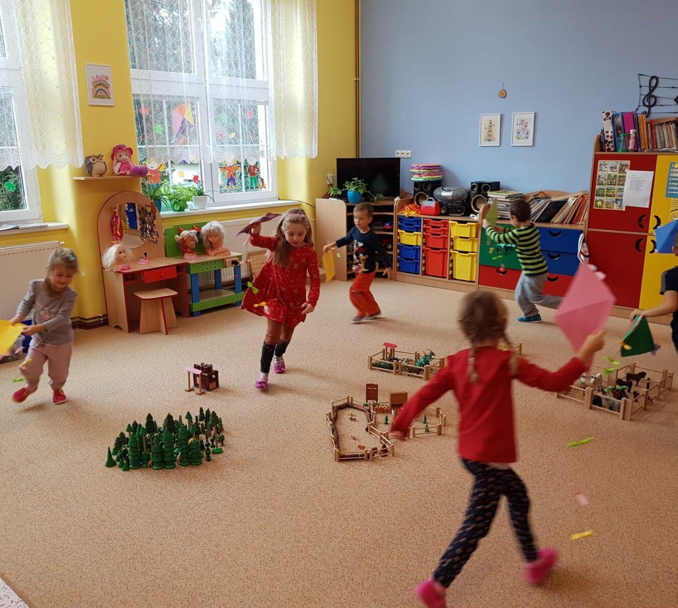 "Barevný svět kolem nás III." - podzim ve školce i na zahradě :-) - 14