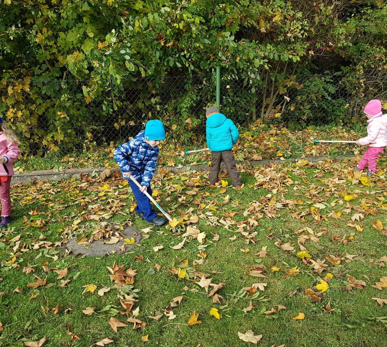 "Barevný svět kolem nás III." - podzim ve školce i na zahradě :-) - 19