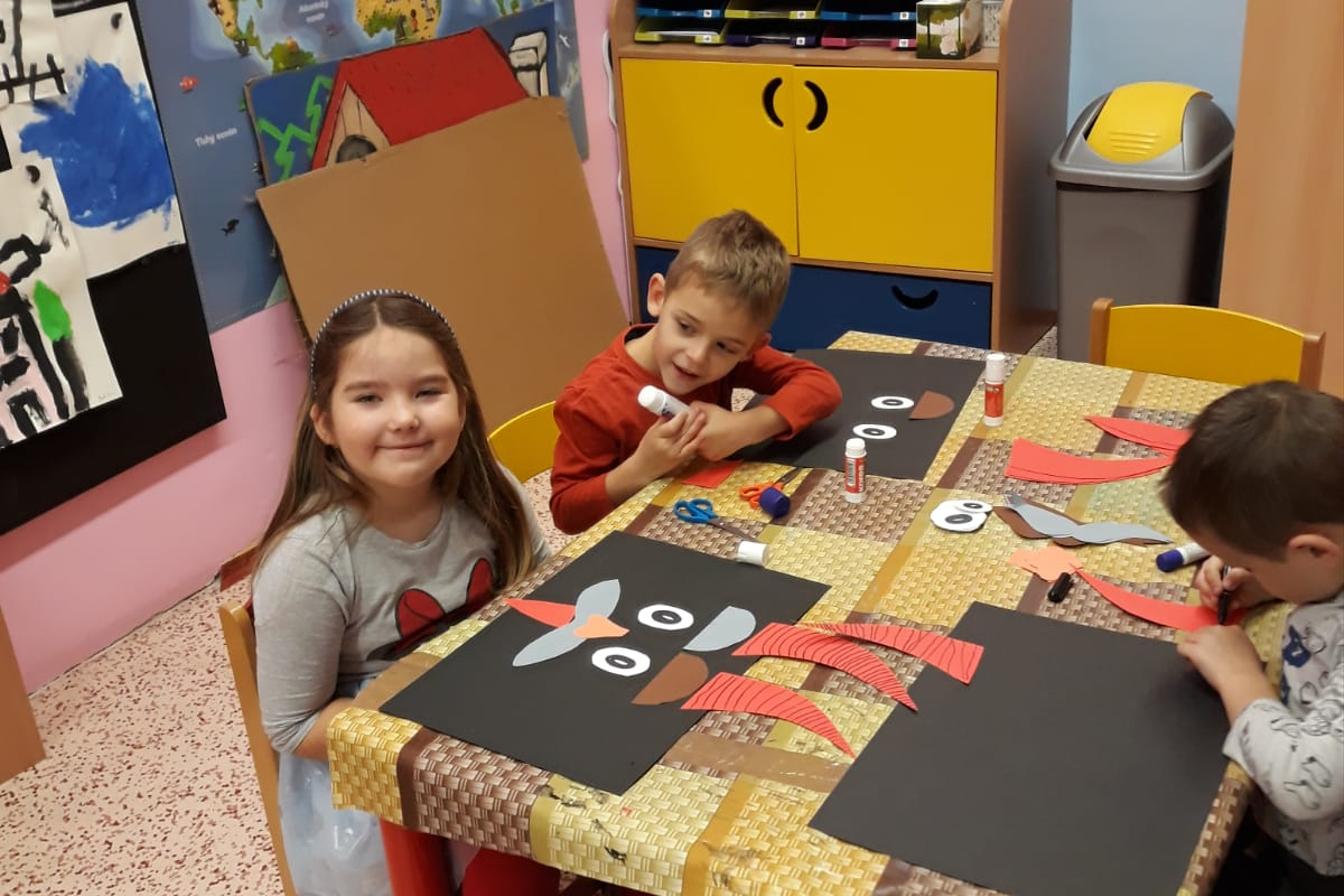 Tvořeníčko, tvoření: vyrábíme čertíky :-)