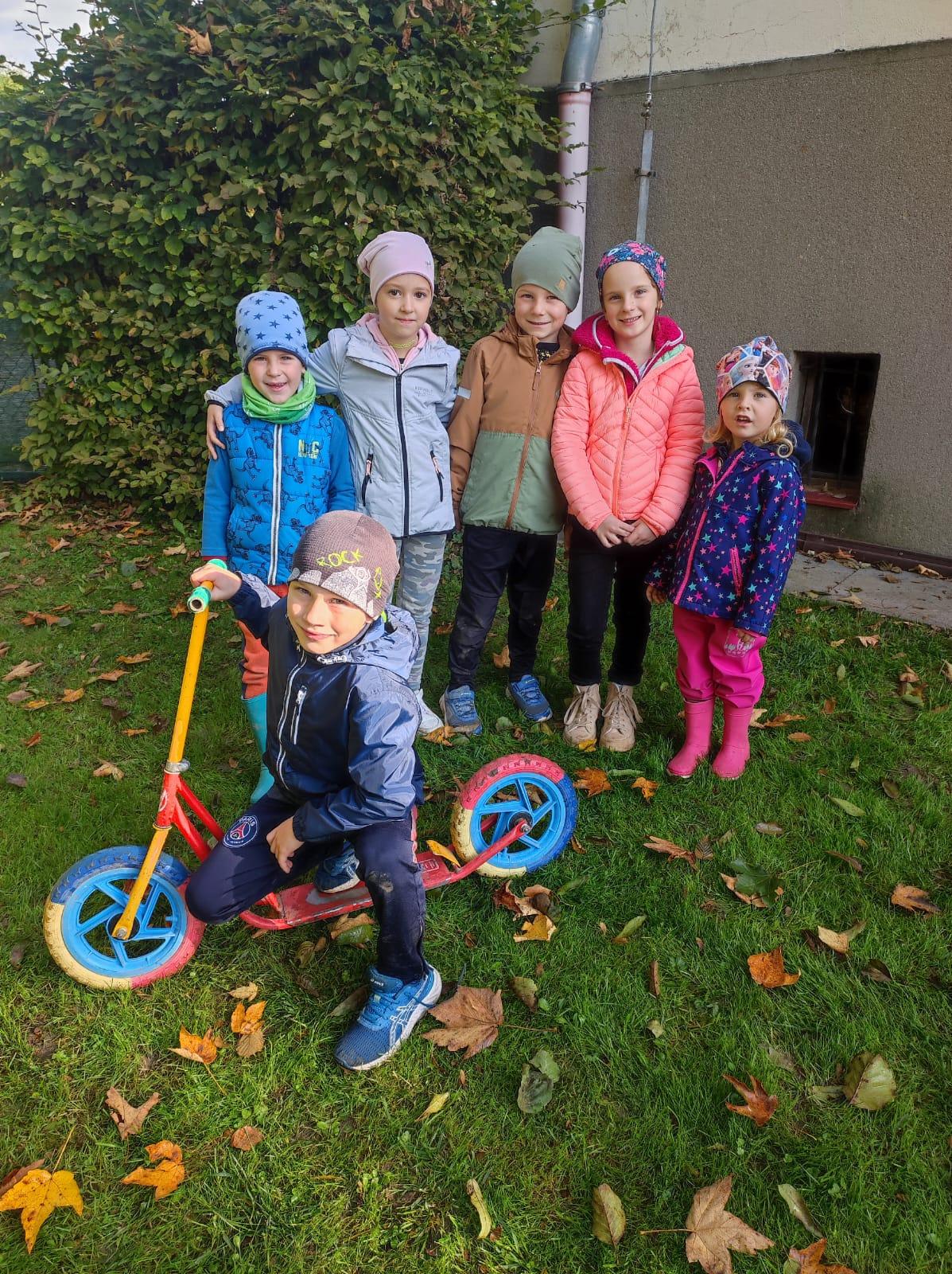 Návštěva 1.A v mateřských školách - 12