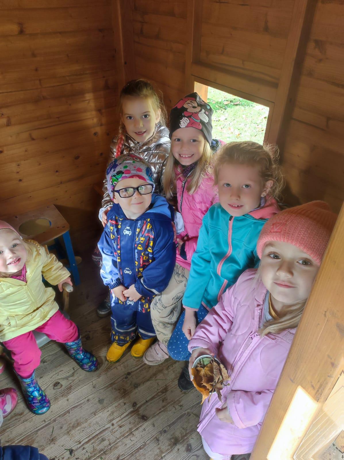 Návštěva 1.A v mateřských školách - 13