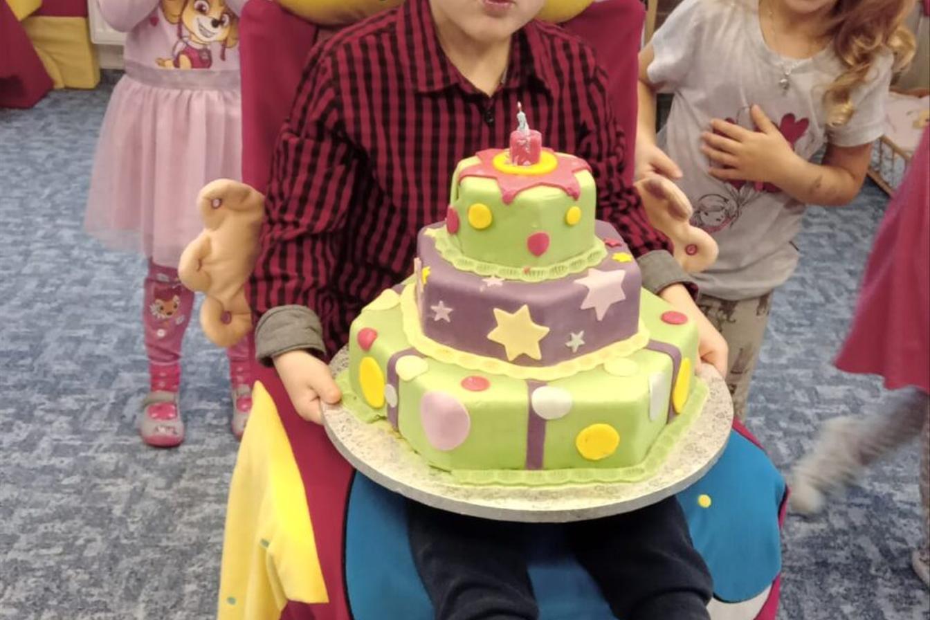 Páťa slaví narozeniny