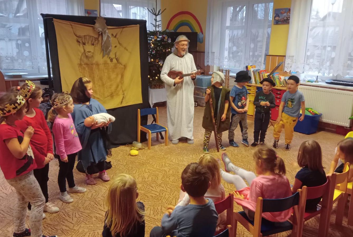 Divadlo "Slyšte, slyšte aneb co se stalo v Betlémě" - 1