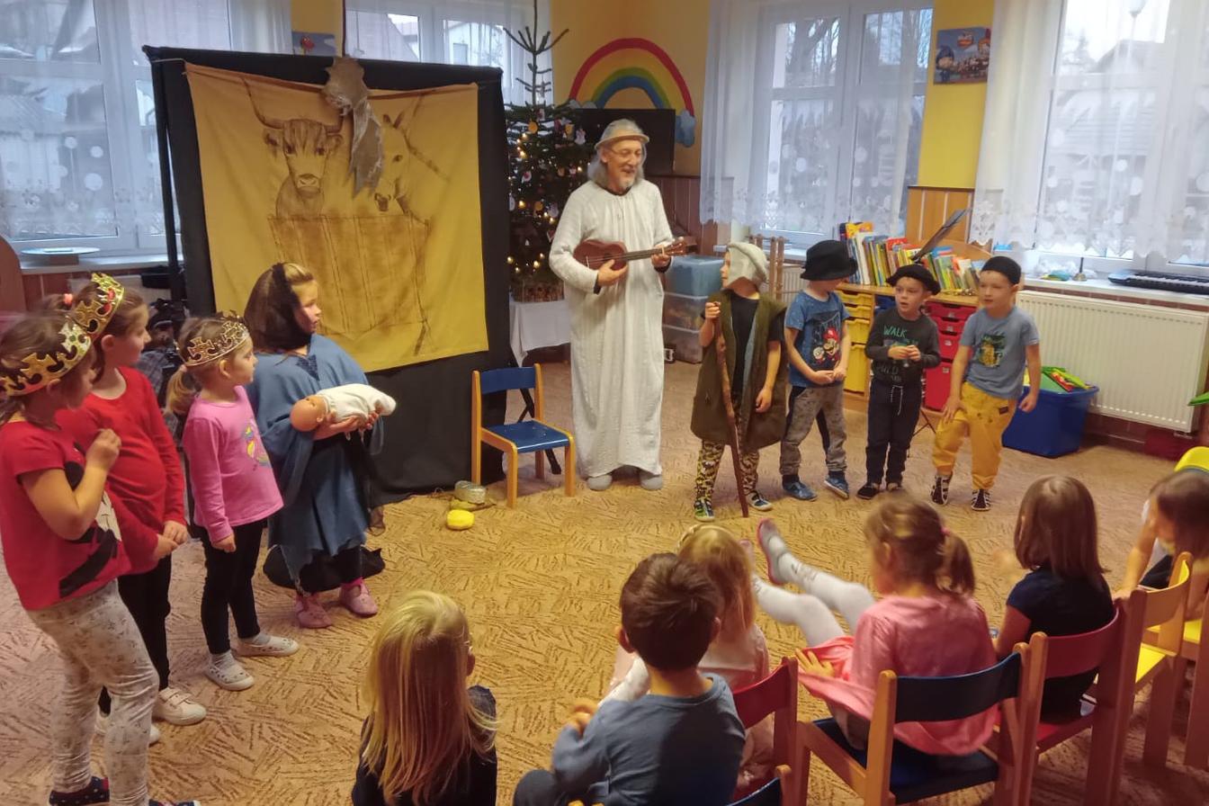 Divadlo "Slyšte, slyšte aneb co se stalo v Betlémě"