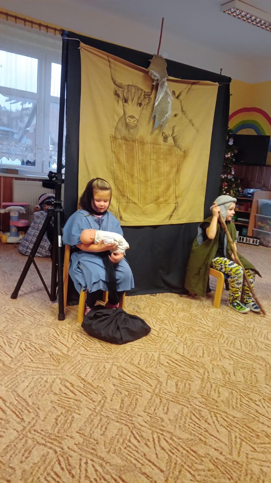 Divadlo "Slyšte, slyšte aneb co se stalo v Betlémě" - 6