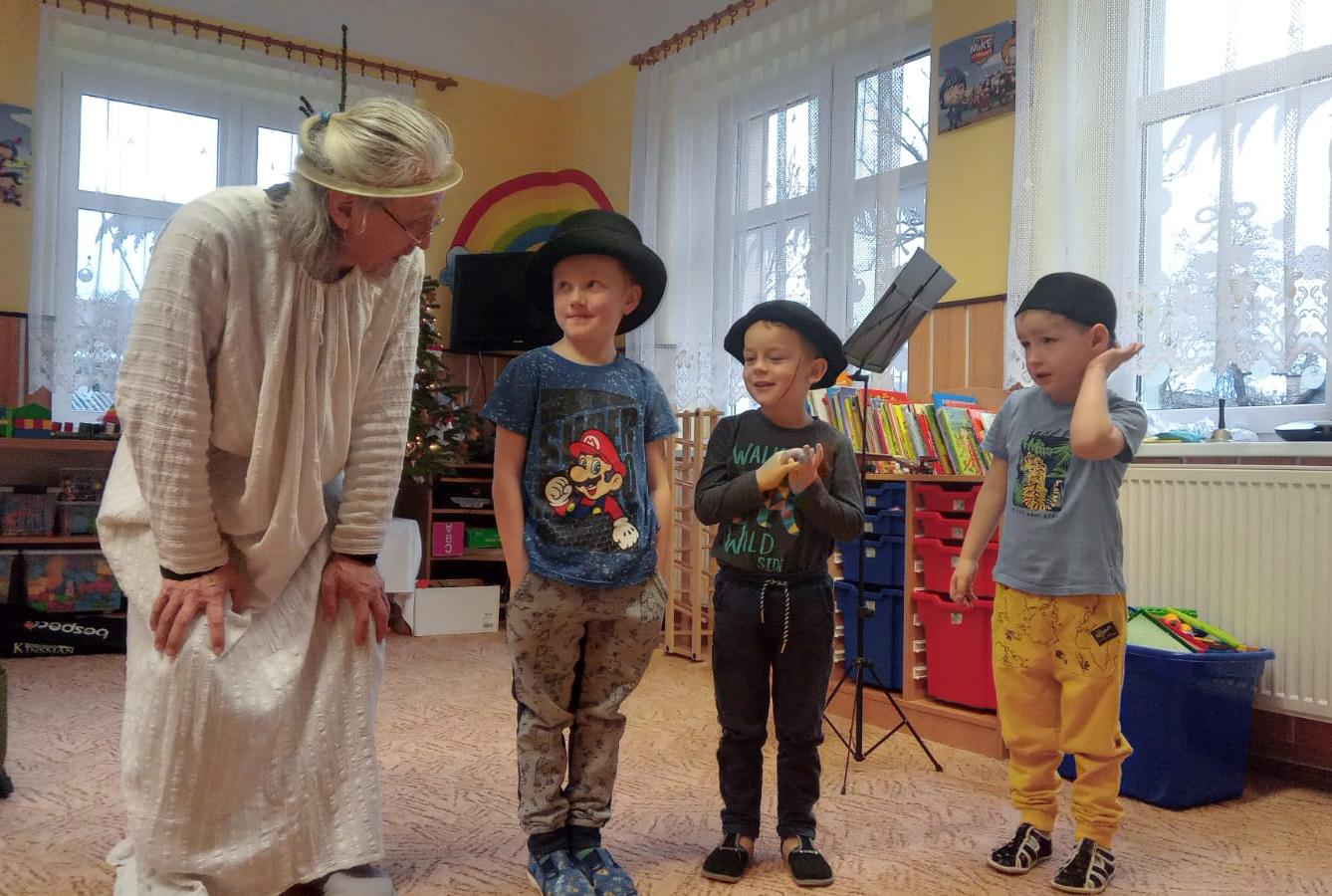 Divadlo "Slyšte, slyšte aneb co se stalo v Betlémě" - 7