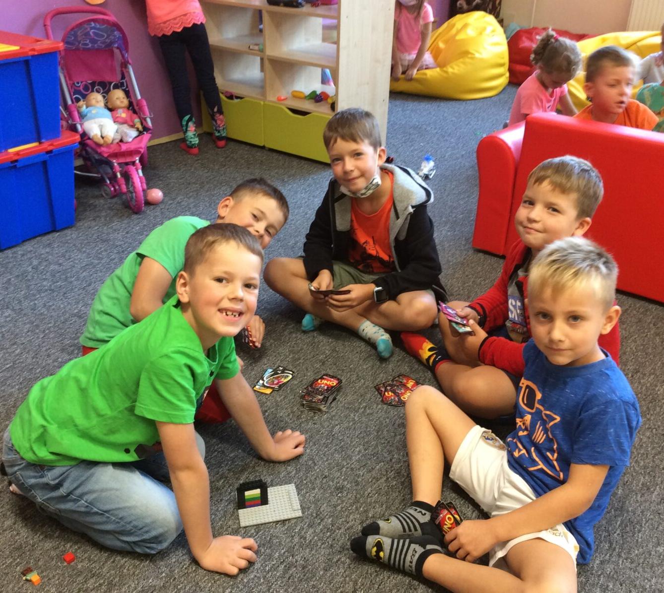 Vítáme naše prvňáčky a všechny děti ve družince*** - 6