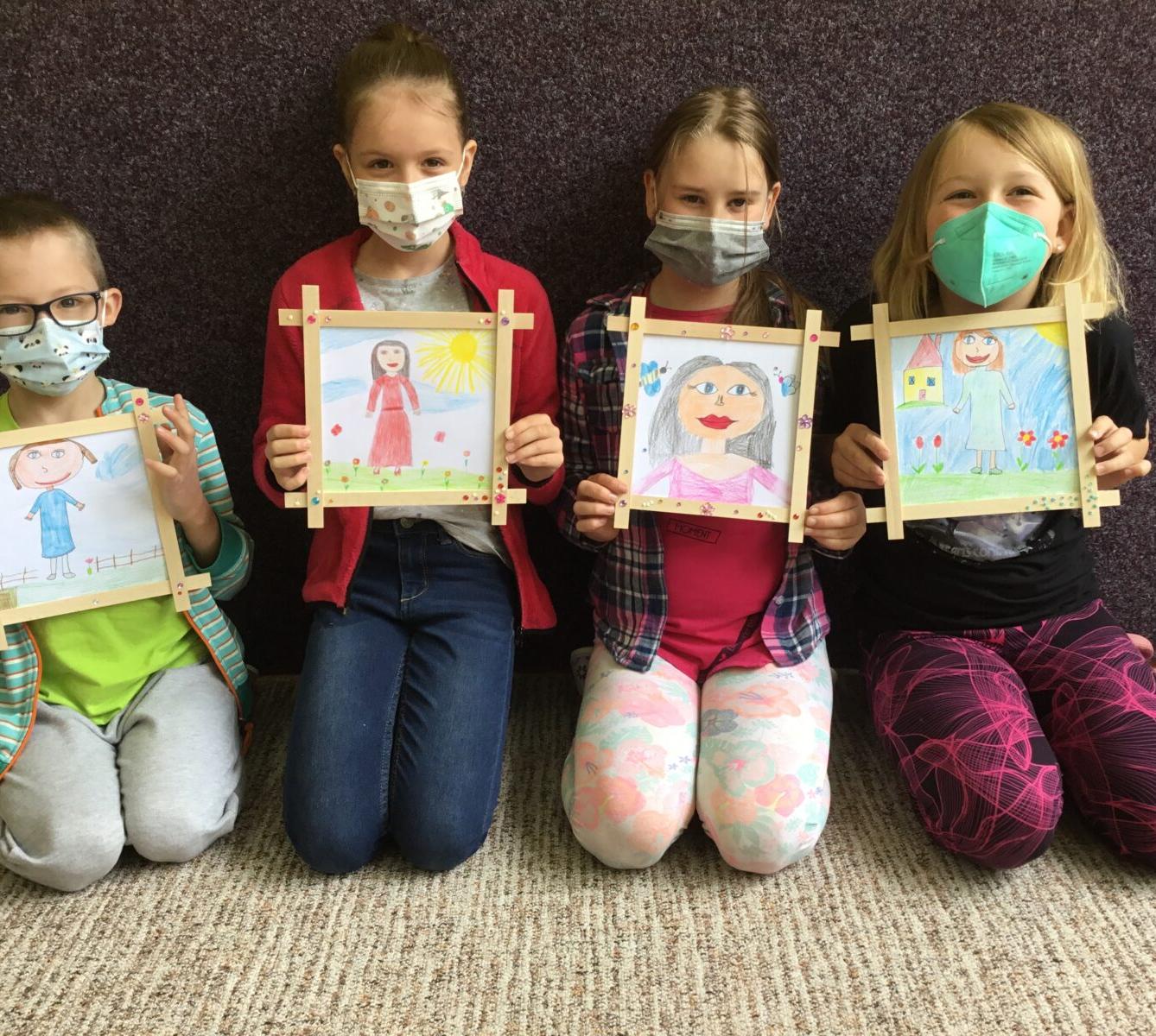 Skupinové aktivity a tandemové tvoření ve třetí třídě 7. 5. - 16