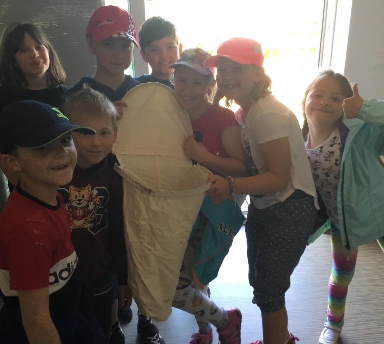 Dětský den a projektový "Den se včelami" ve třetí třídě - 36