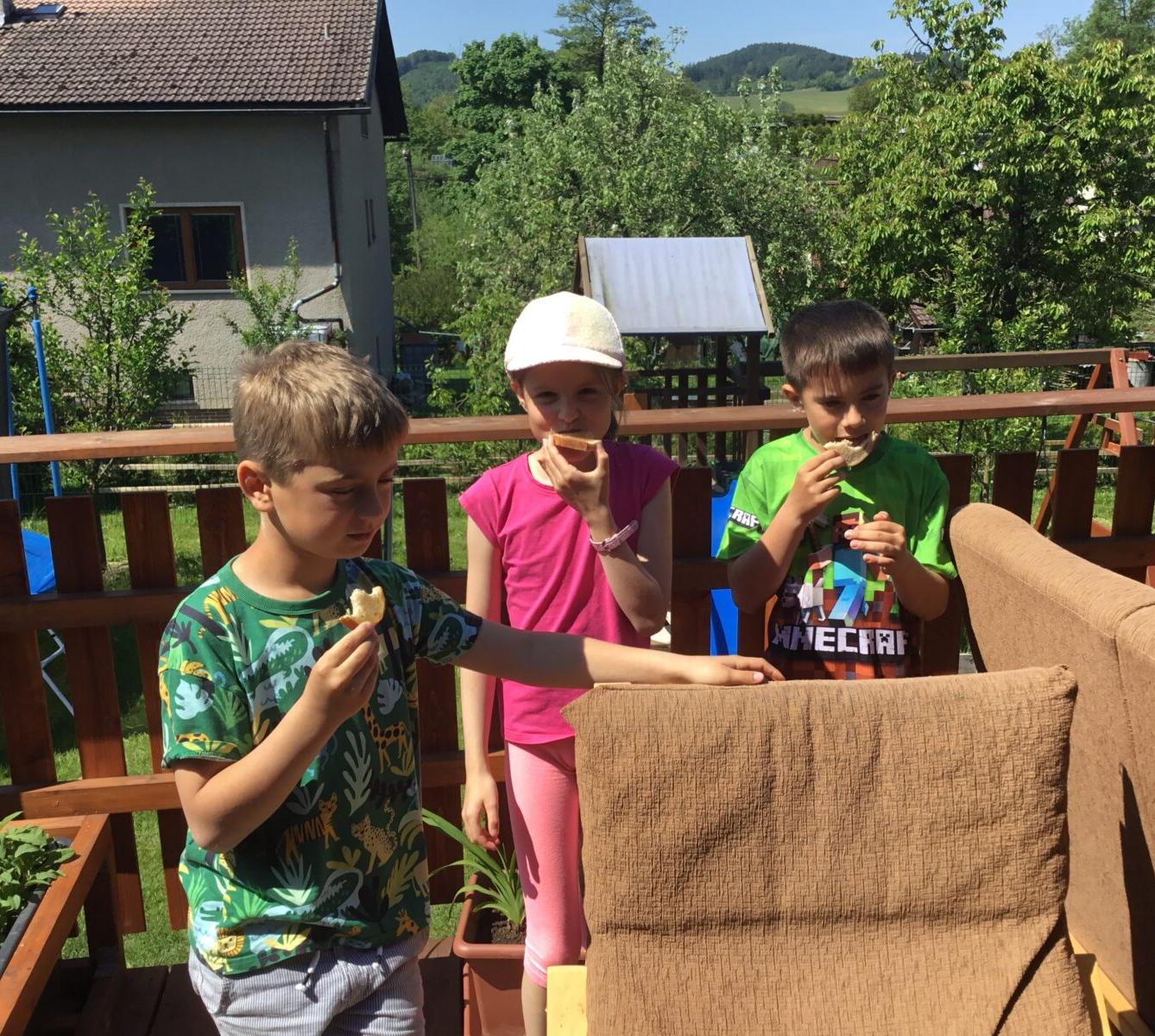 Dětský den a projektový "Den se včelami" ve třetí třídě - 49