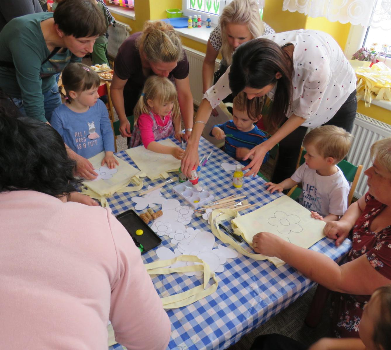 Besídka ke Dni matek - 43