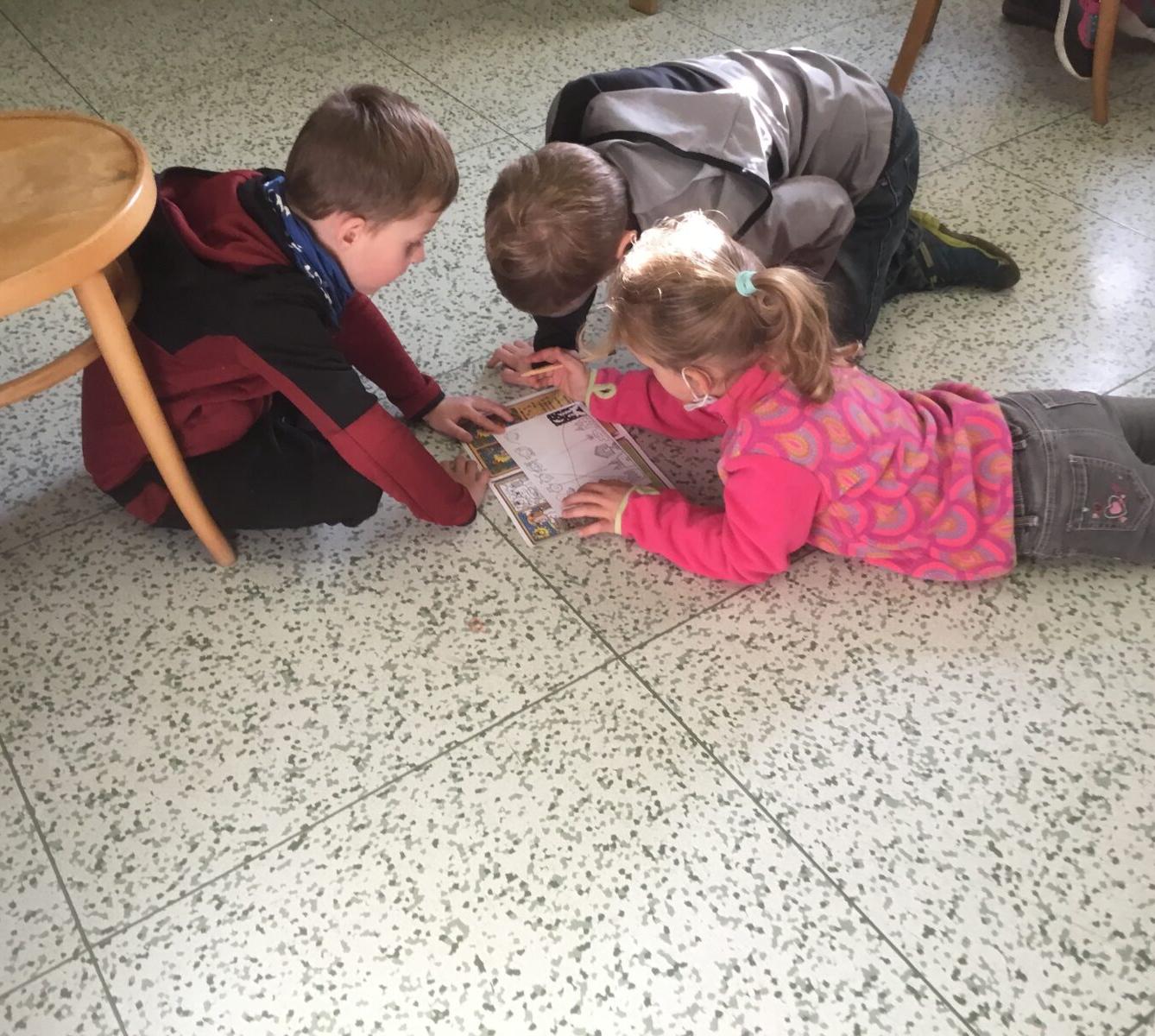 Prvňáčci v obecní knihovně - 8