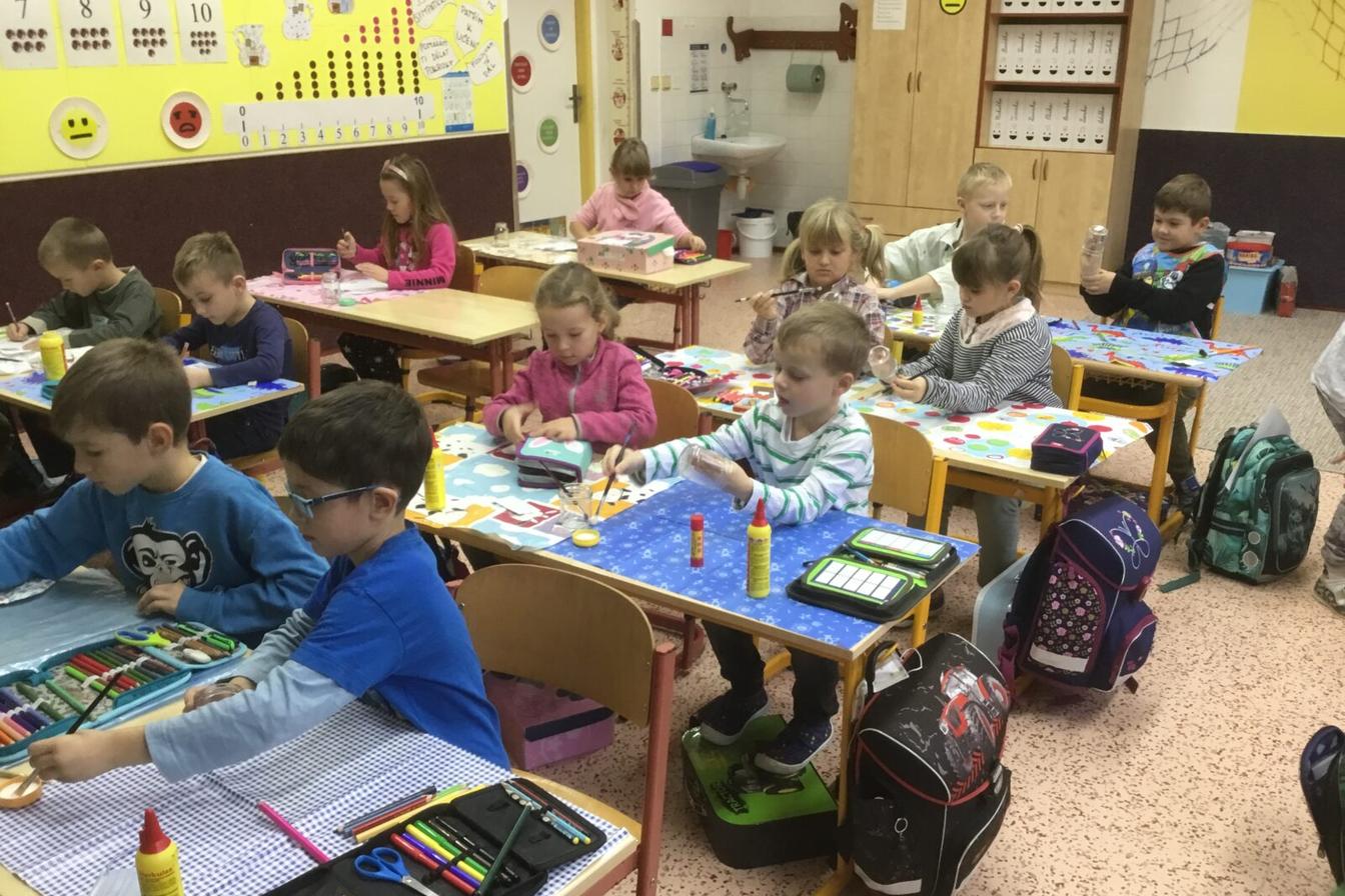 Tvoření na vánoční jarmark v 1. třídě