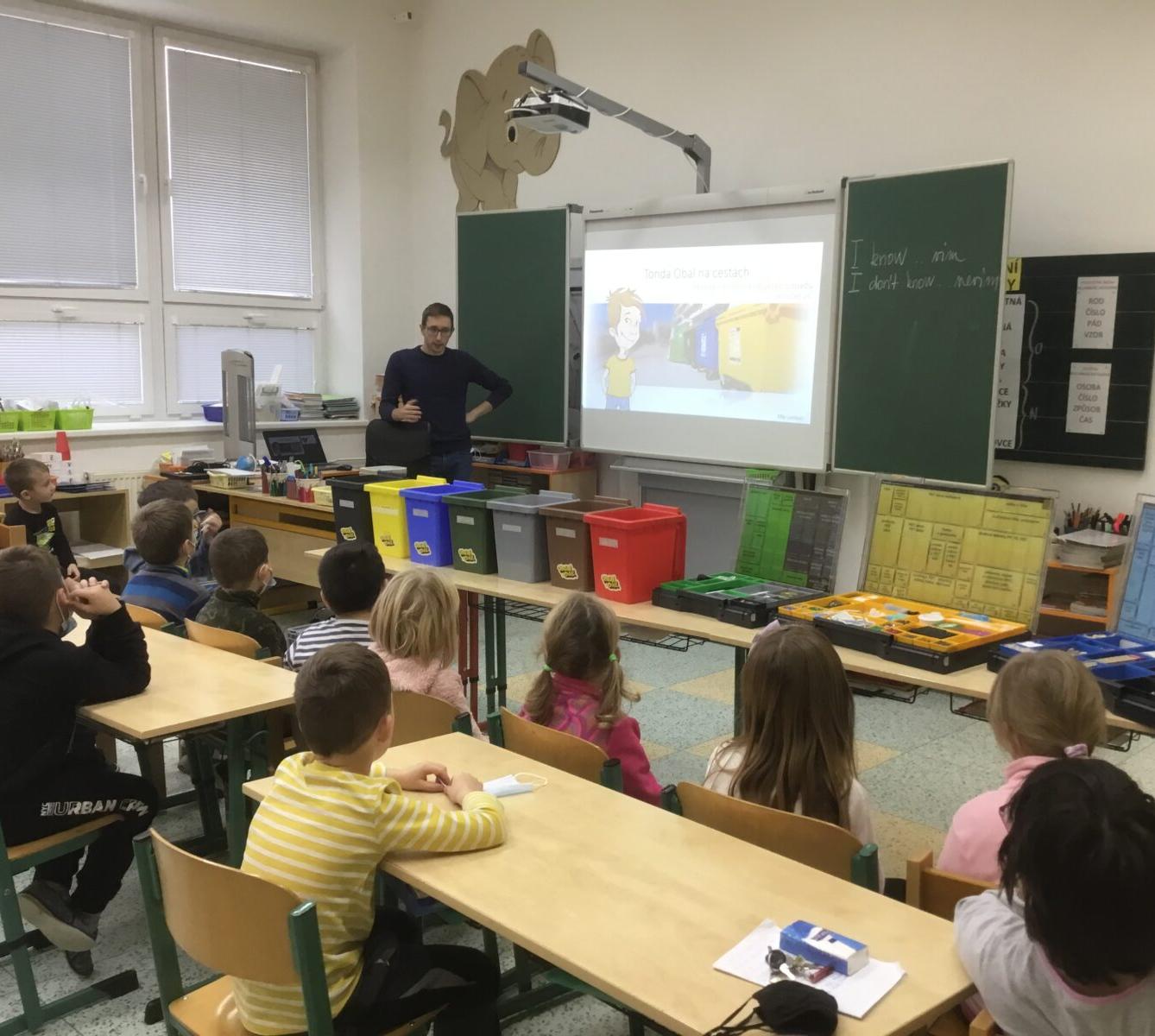 Pestrý pátek v 1. třídě - 12